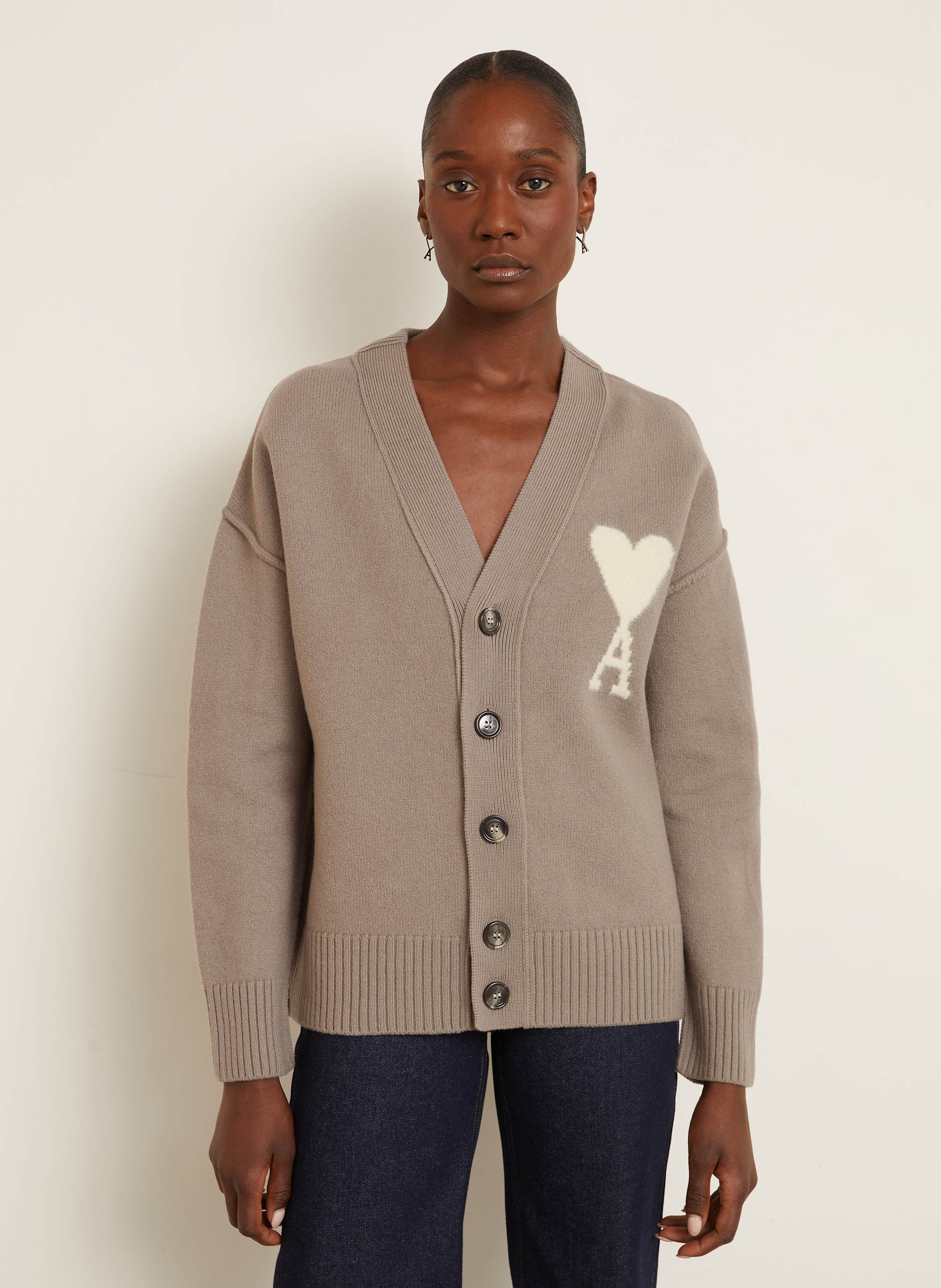 Thumbnail - Ami Paris Strickjacke beige