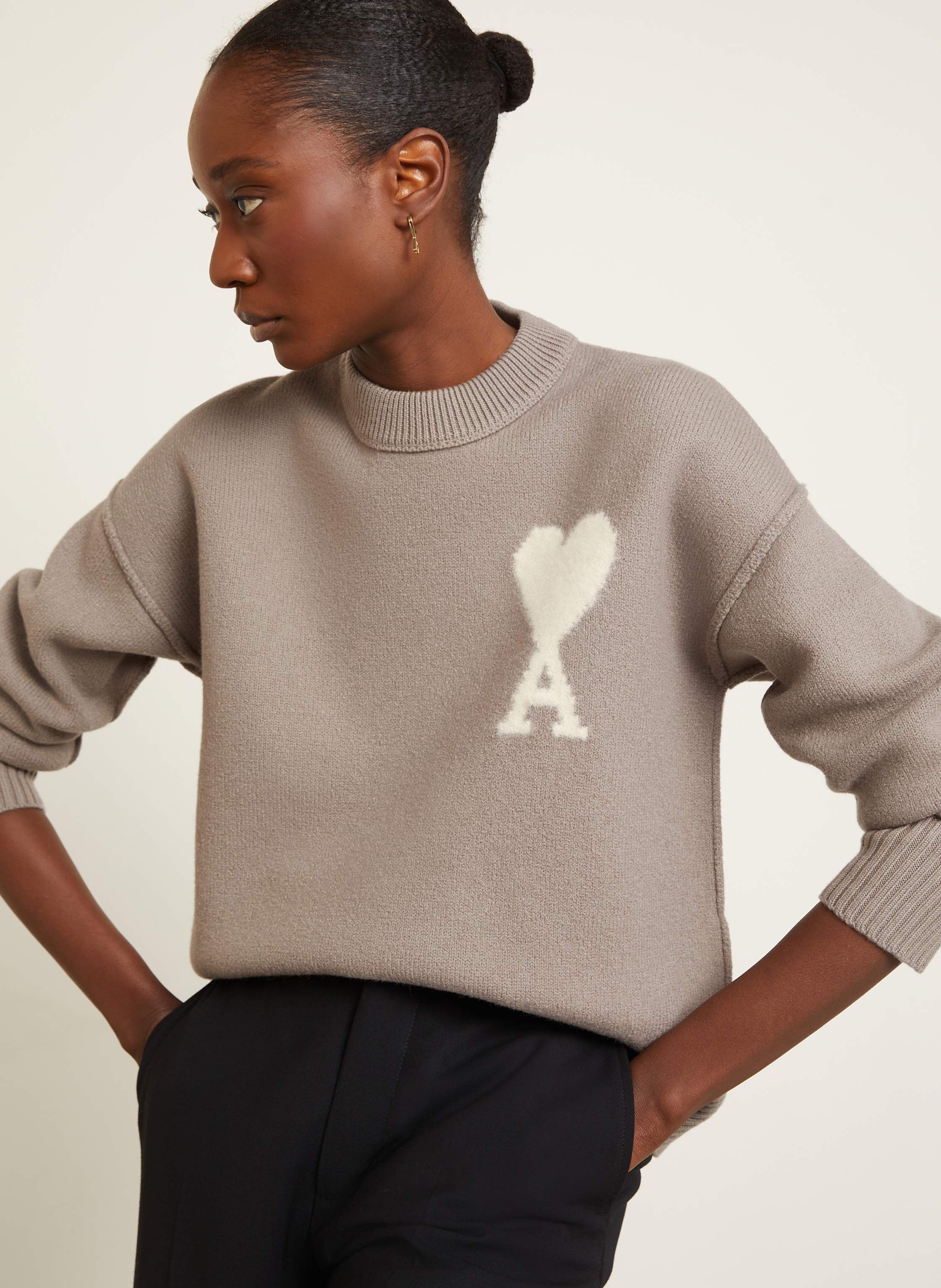 Thumbnail - Ami Paris Pullover beige