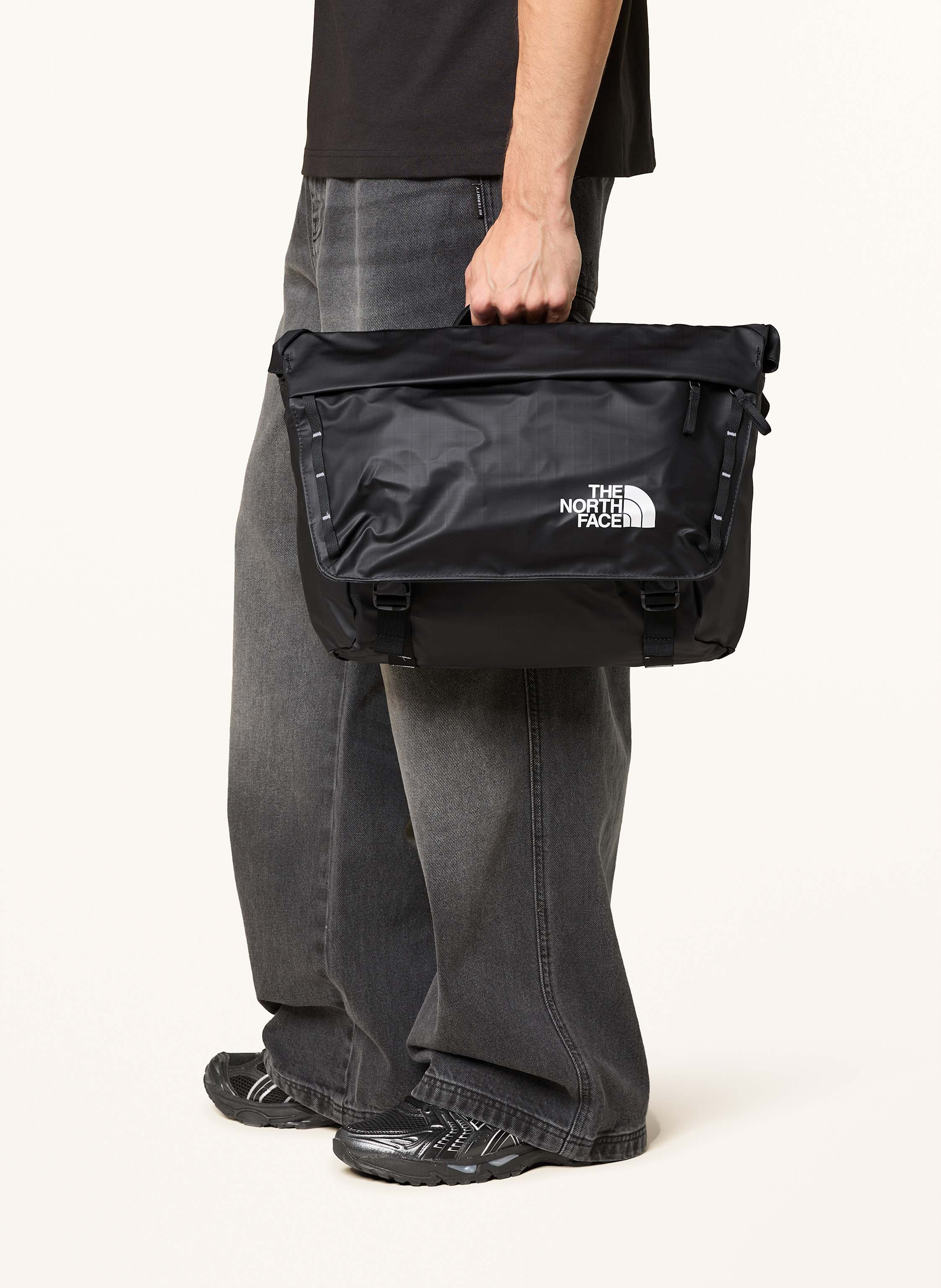 Thumbnail - The North Face Laptop-Tasche Base Camp Voyager schwarz