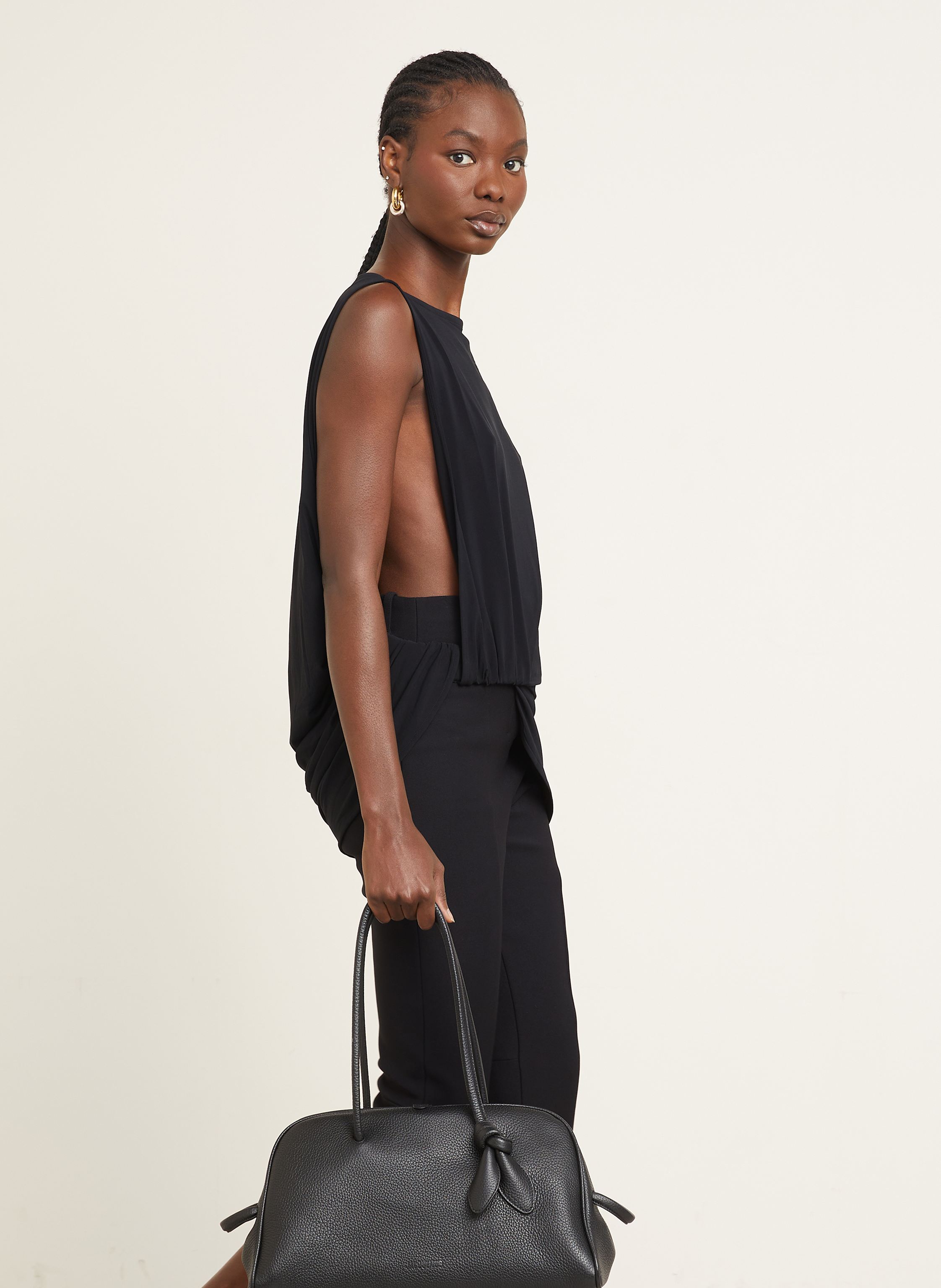 Thumbnail - Jacquemus Blusentop Le Haut Peplo Top Mit Cut-Out schwarz