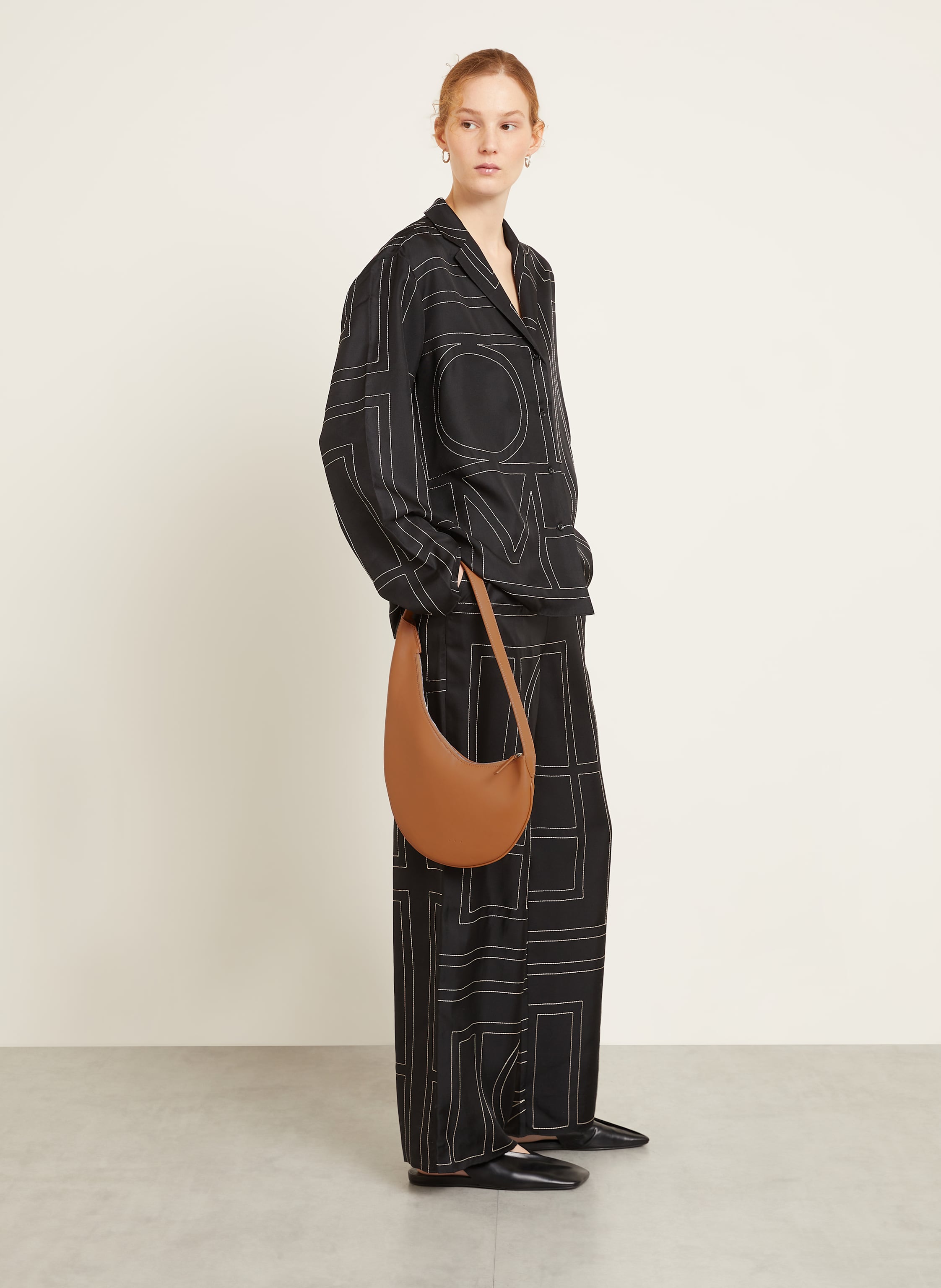 Thumbnail - Aesther Ekme Schultertasche Lune Mini braun