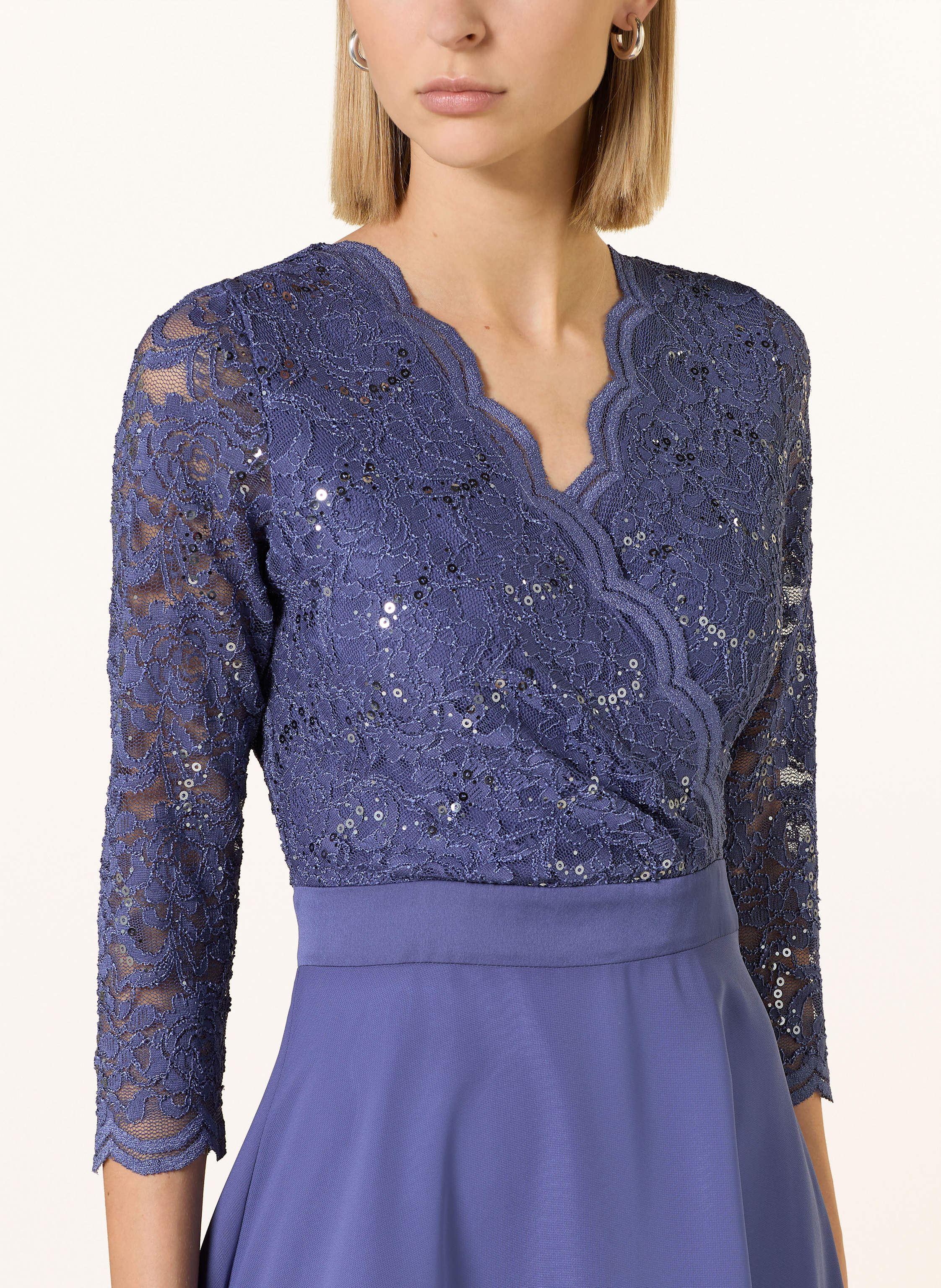 Thumbnail - Swing Cocktailkleid Mit 3/4-Arm Und Spitze blau