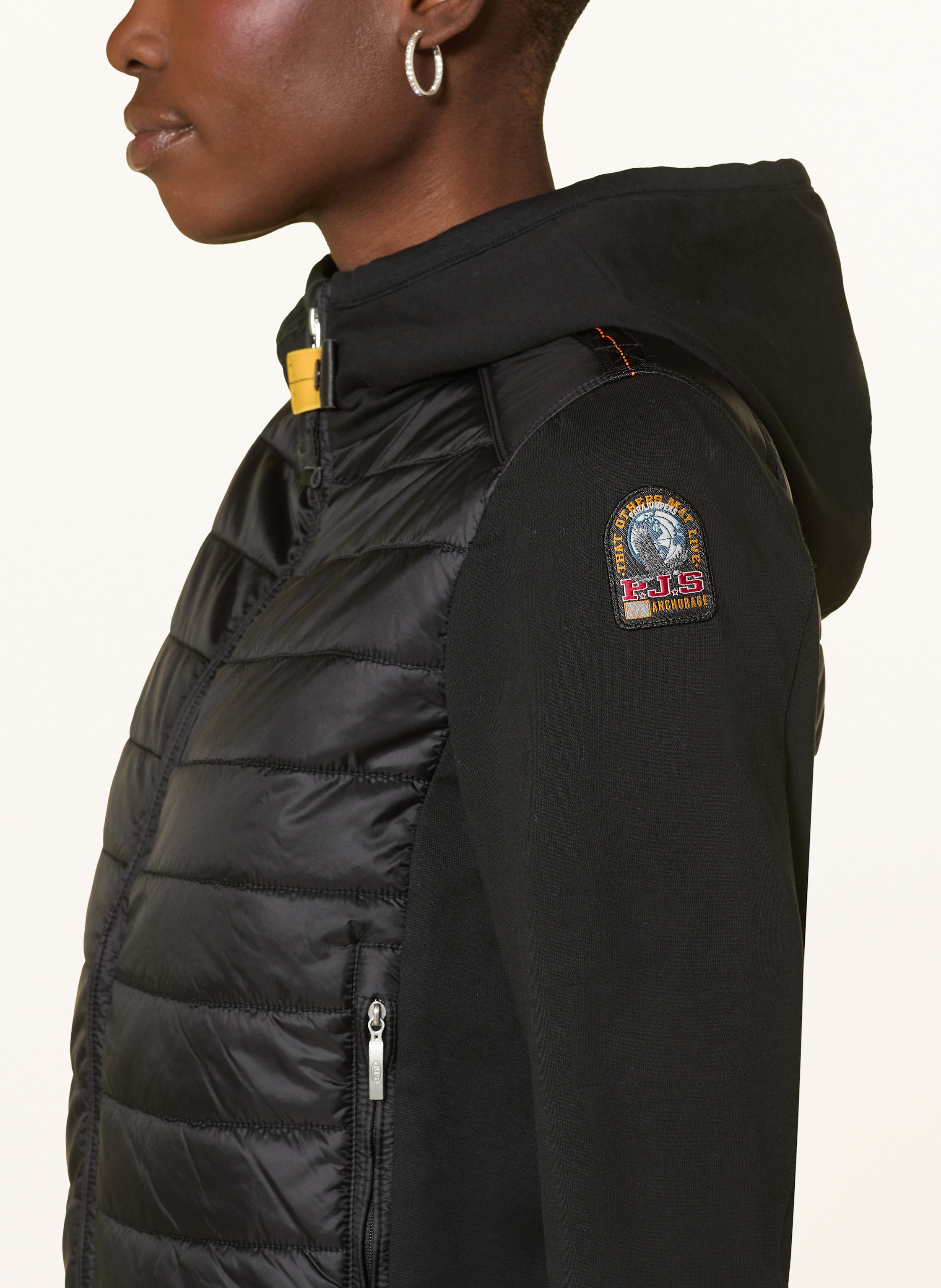 Thumbnail - Parajumpers Jacke Caelie-W Im Materialmix schwarz