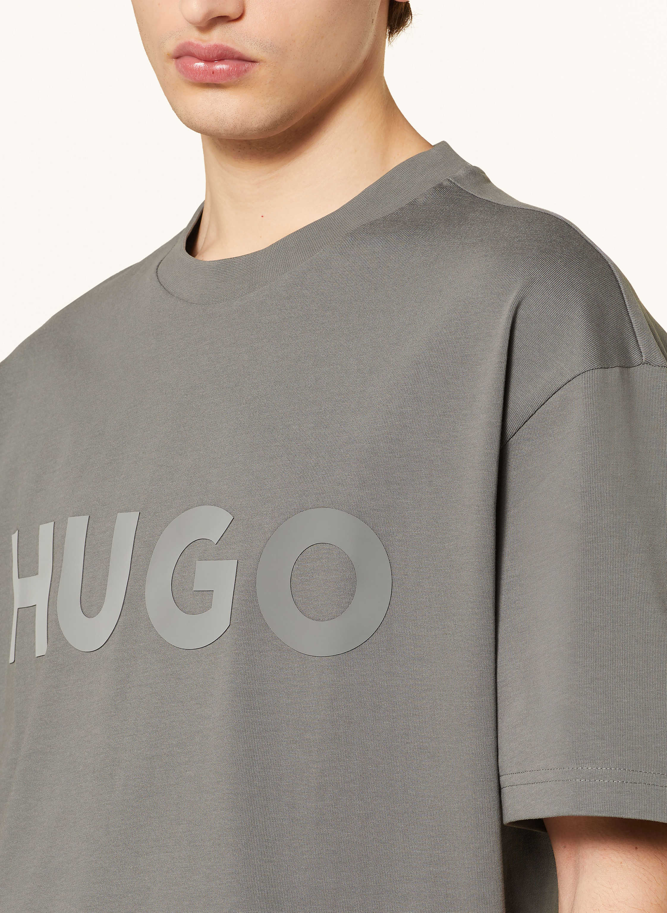 Thumbnail - Hugo T-Shirt Dinkee grau