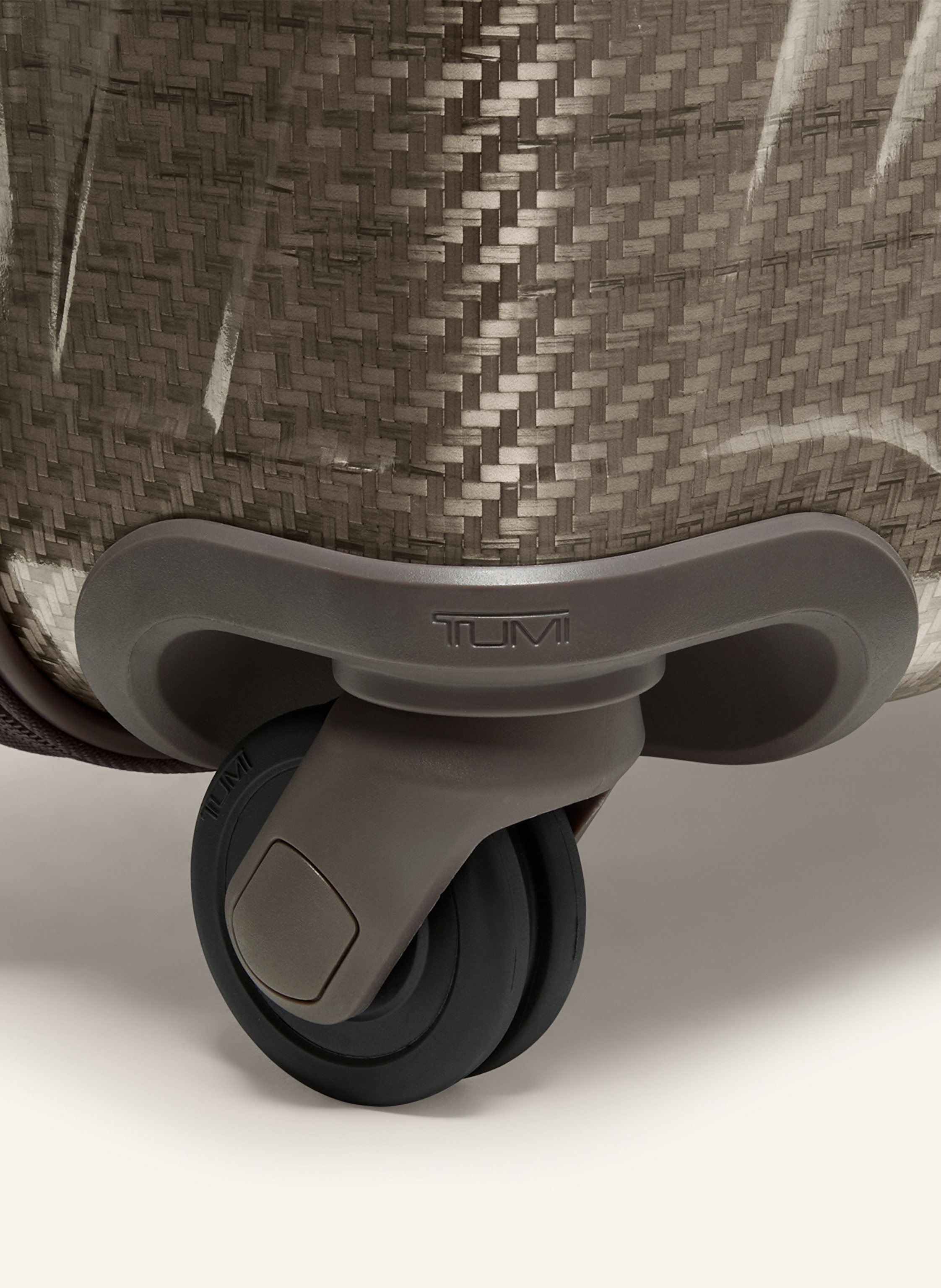 Thumbnail - Tumi 19 Degree Lite Trolley International silber