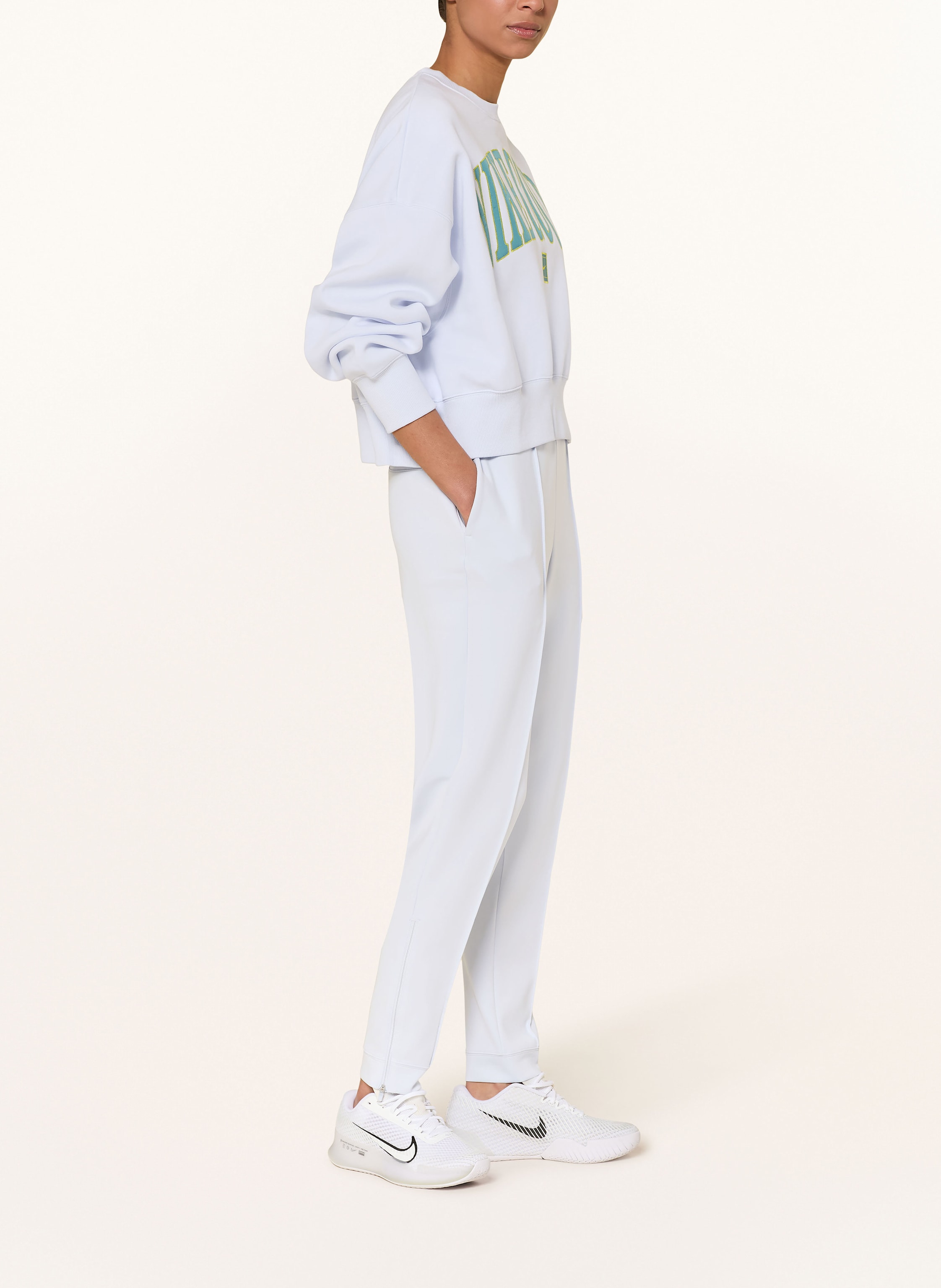 Thumbnail - Nike Tennishose Court Heritage grau