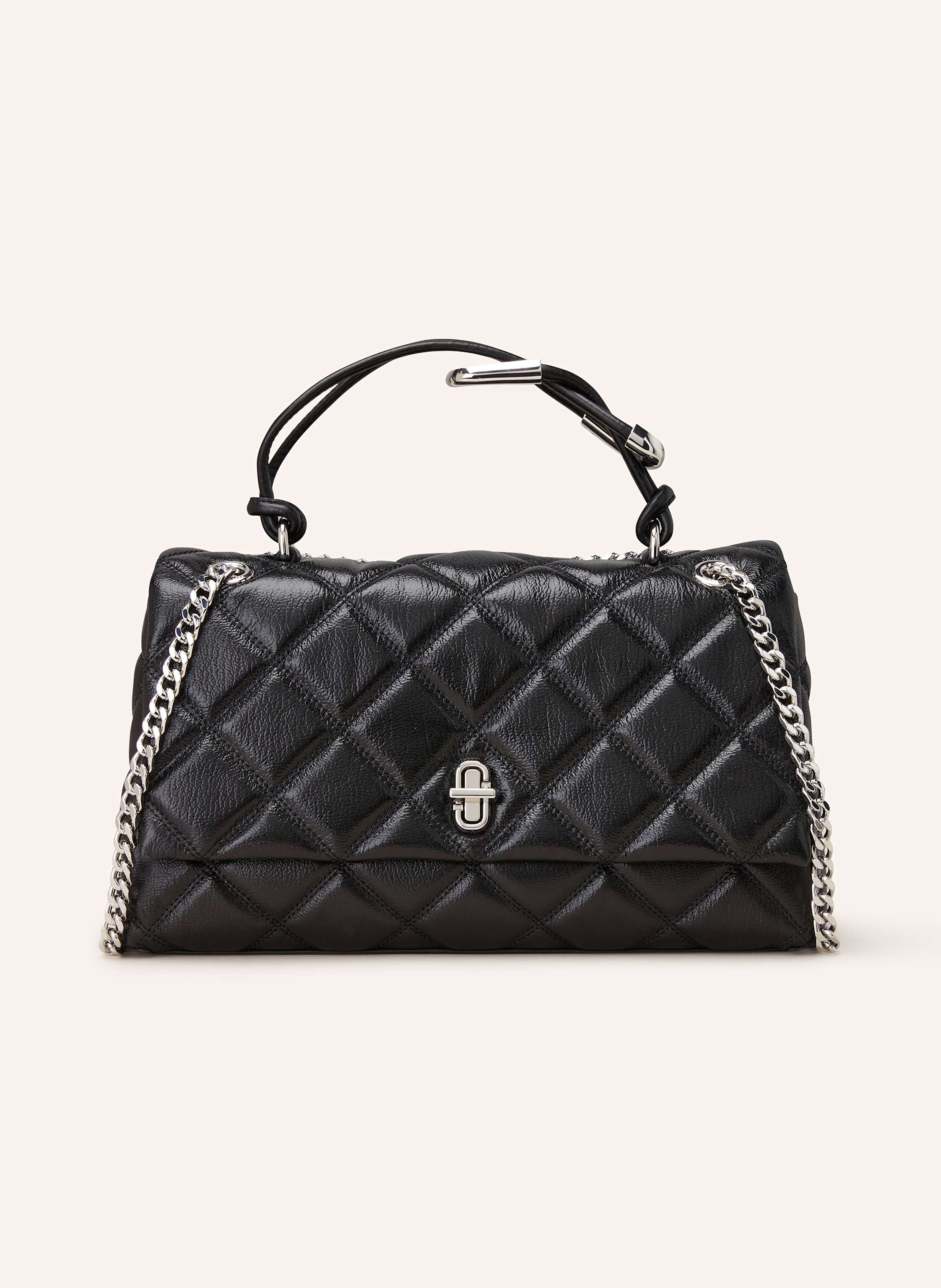 Marc Jacobs Genarbtes Leder mit glänzendem Finish. Gestepptes Design. Schließt mit Drehverschluss. Außenfach auf der Rückseite. Ein Tragegriff. Schulterkette kann einzeln oder doppelt getragen werden. Innen ein H in schwarz