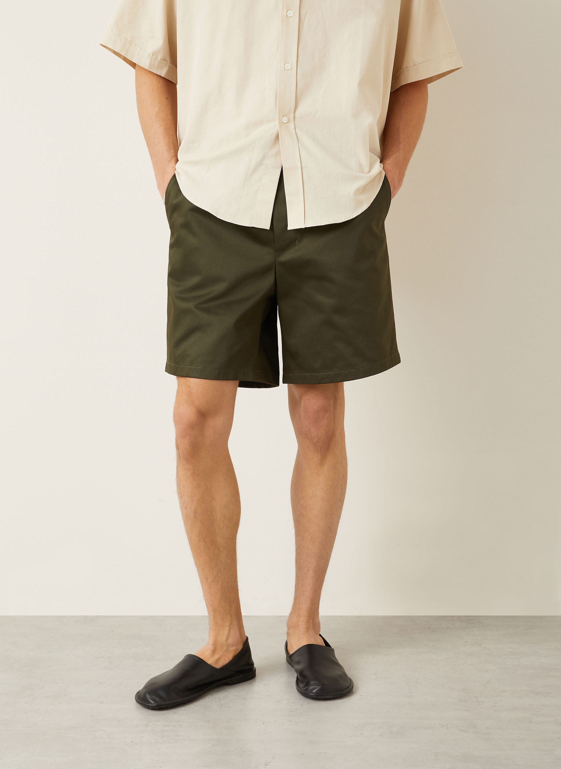 Thumbnail - Ami Paris Shorts gruen