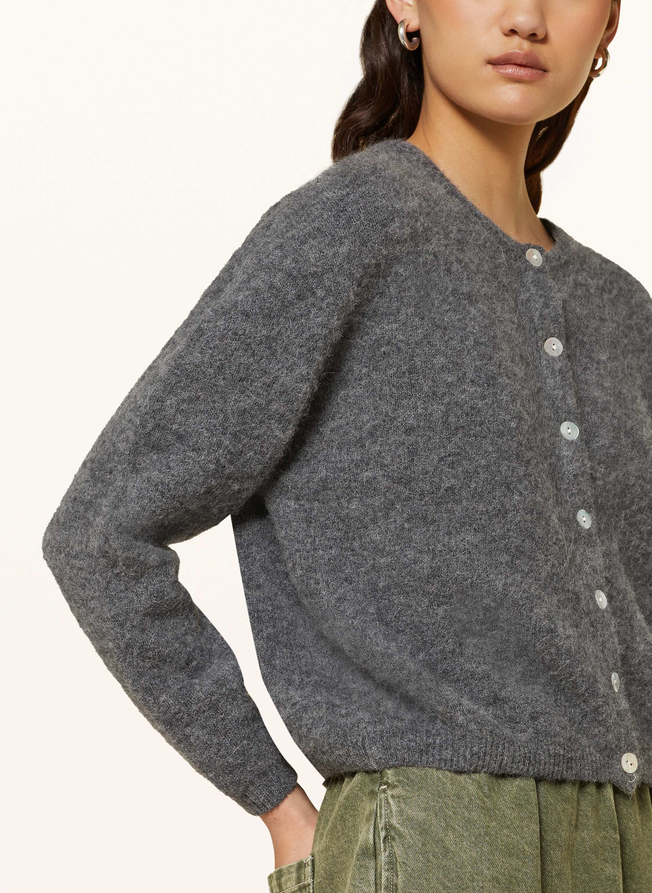 Thumbnail - American Vintage Strickjacke Mit Alpaka grau