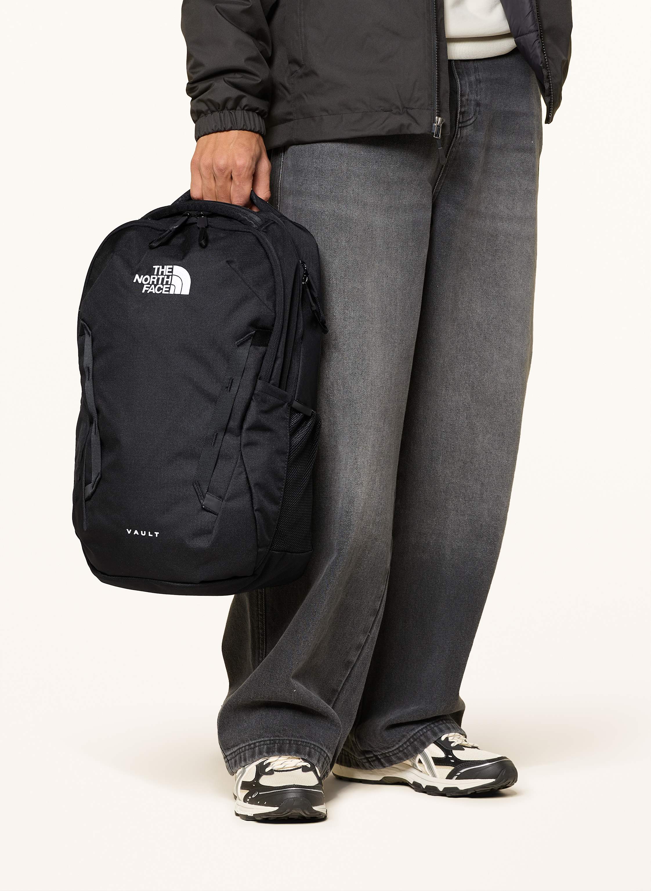 Thumbnail - The North Face Rucksack Vault 26 L Mit Laptop-Fach schwarz