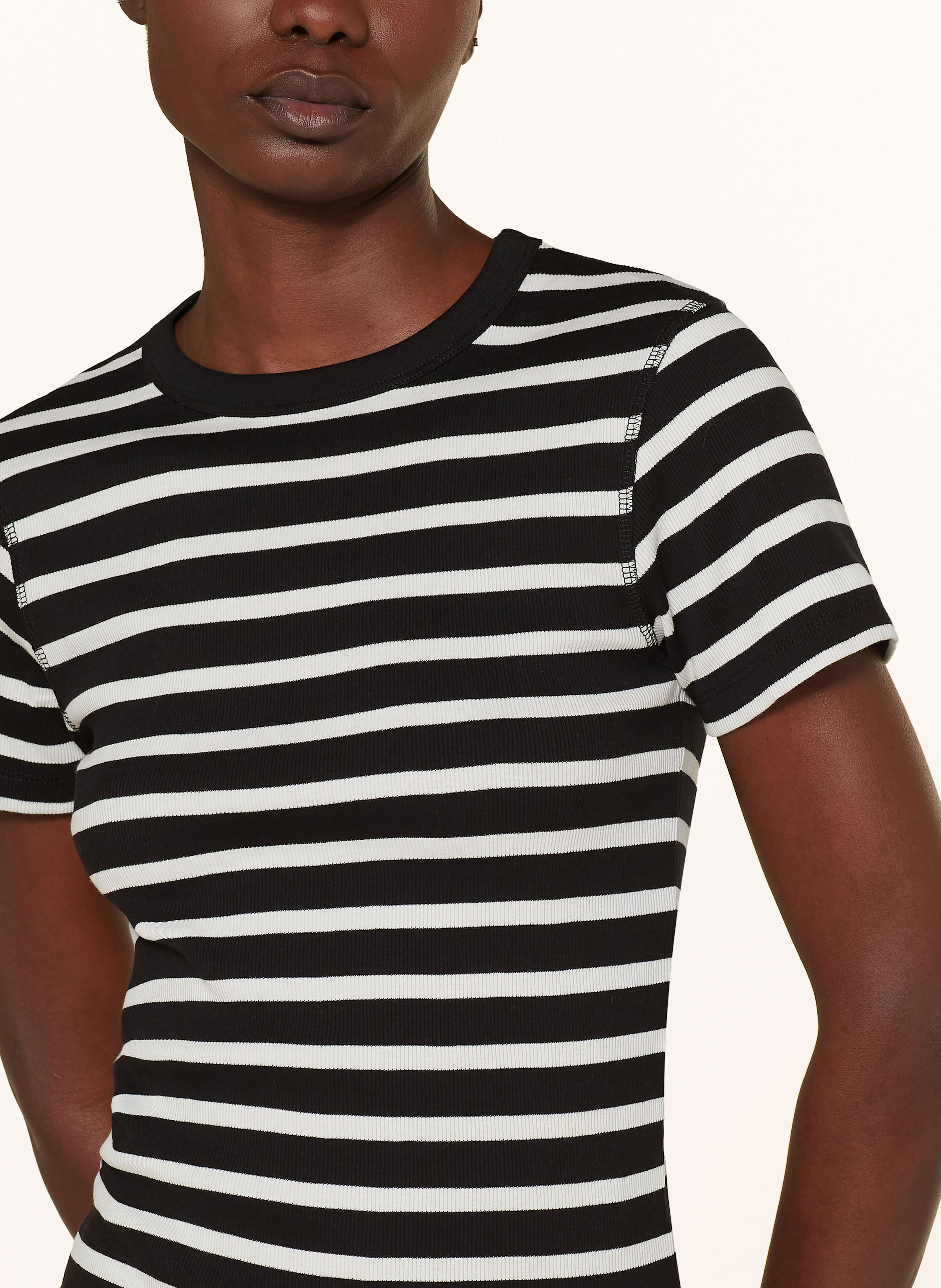 Thumbnail - Drykorn T-Shirt Koale schwarz