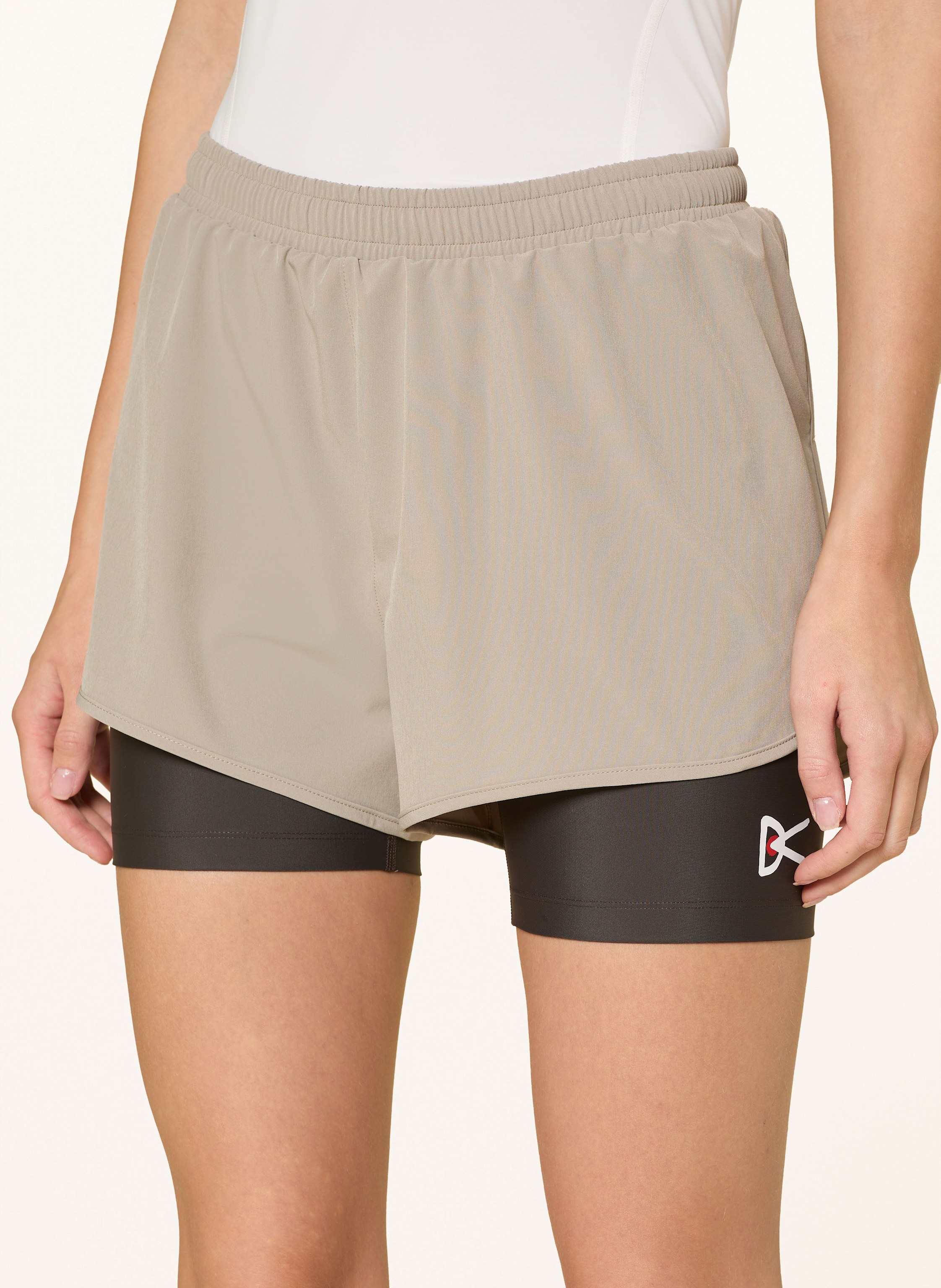 Thumbnail - District Vision 2-in1-Laufshorts Trail gruen