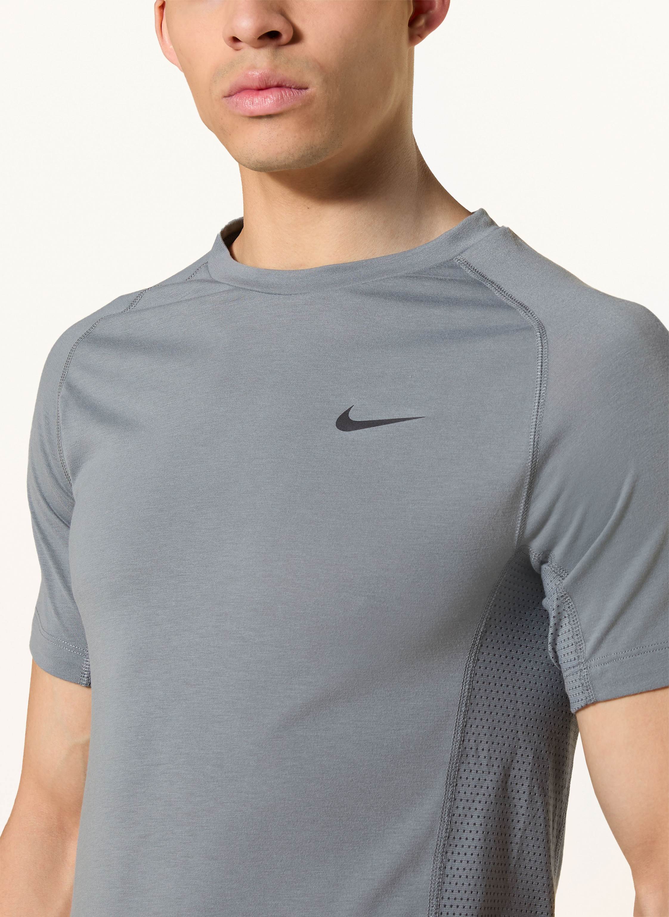 Thumbnail - Nike T-Shirt Flex Rep Dri-Fit grau