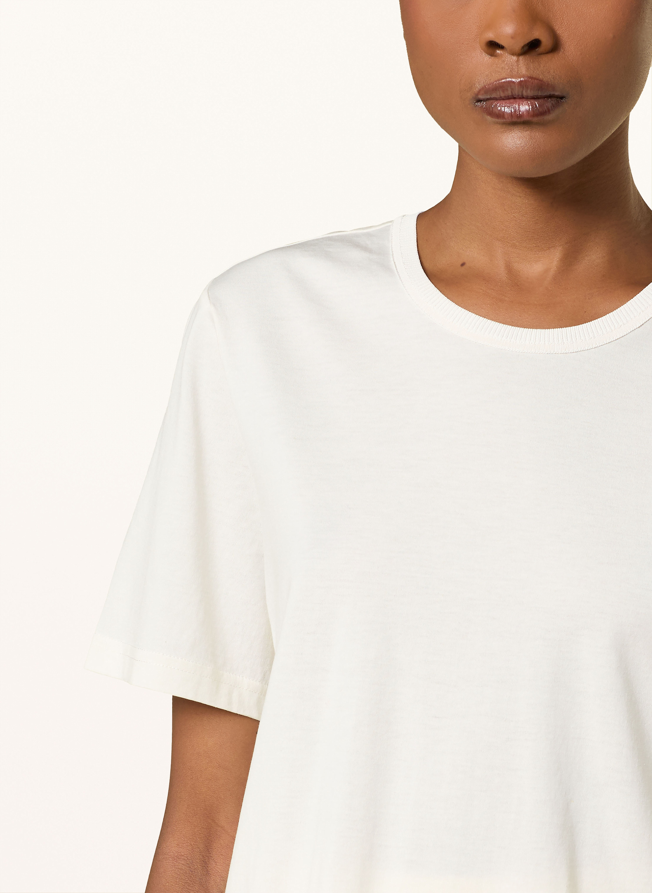Thumbnail - Joseph T-Shirt Im Materialmix beige