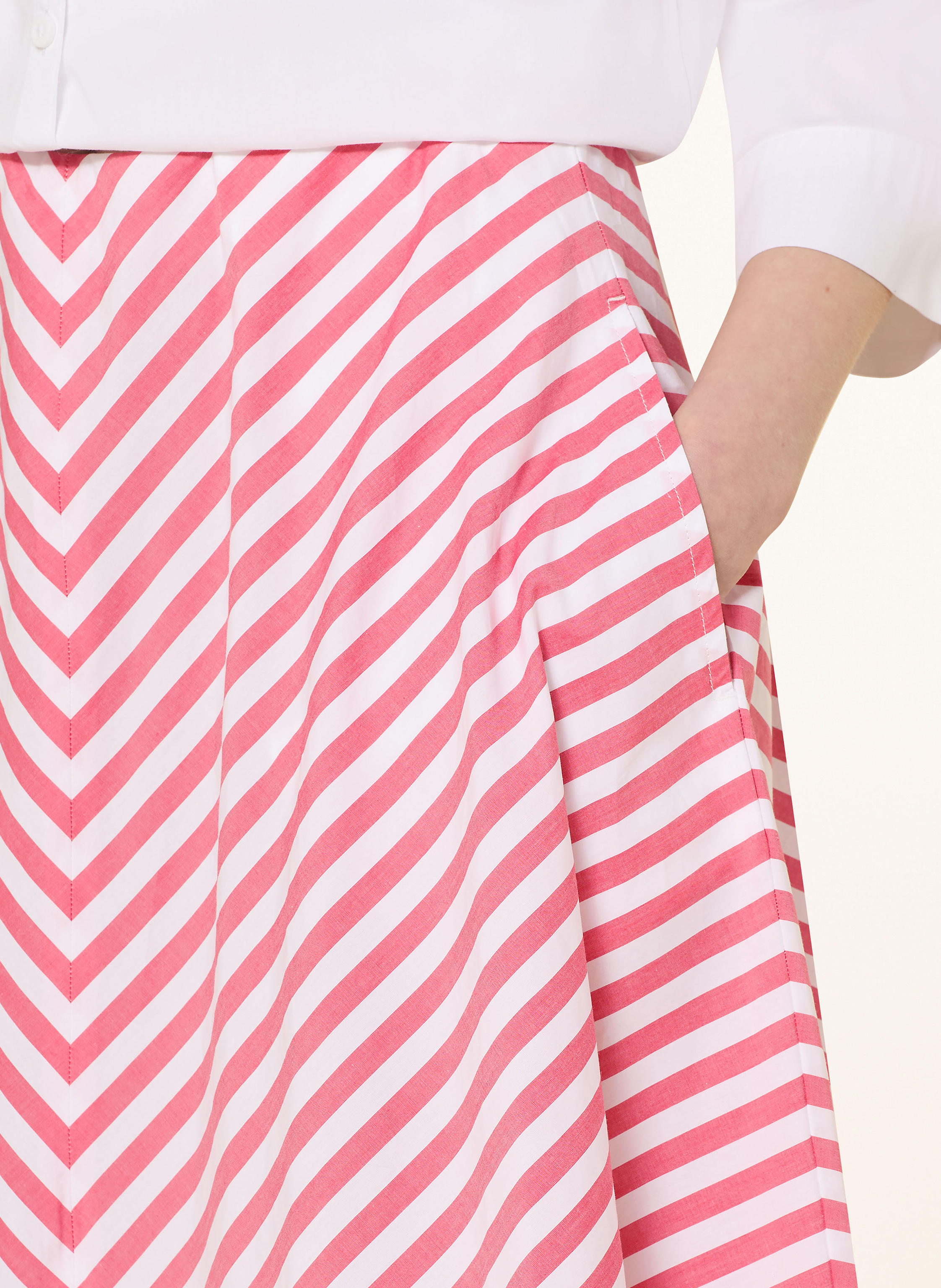 Thumbnail - Maerz Muenchen Rock pink