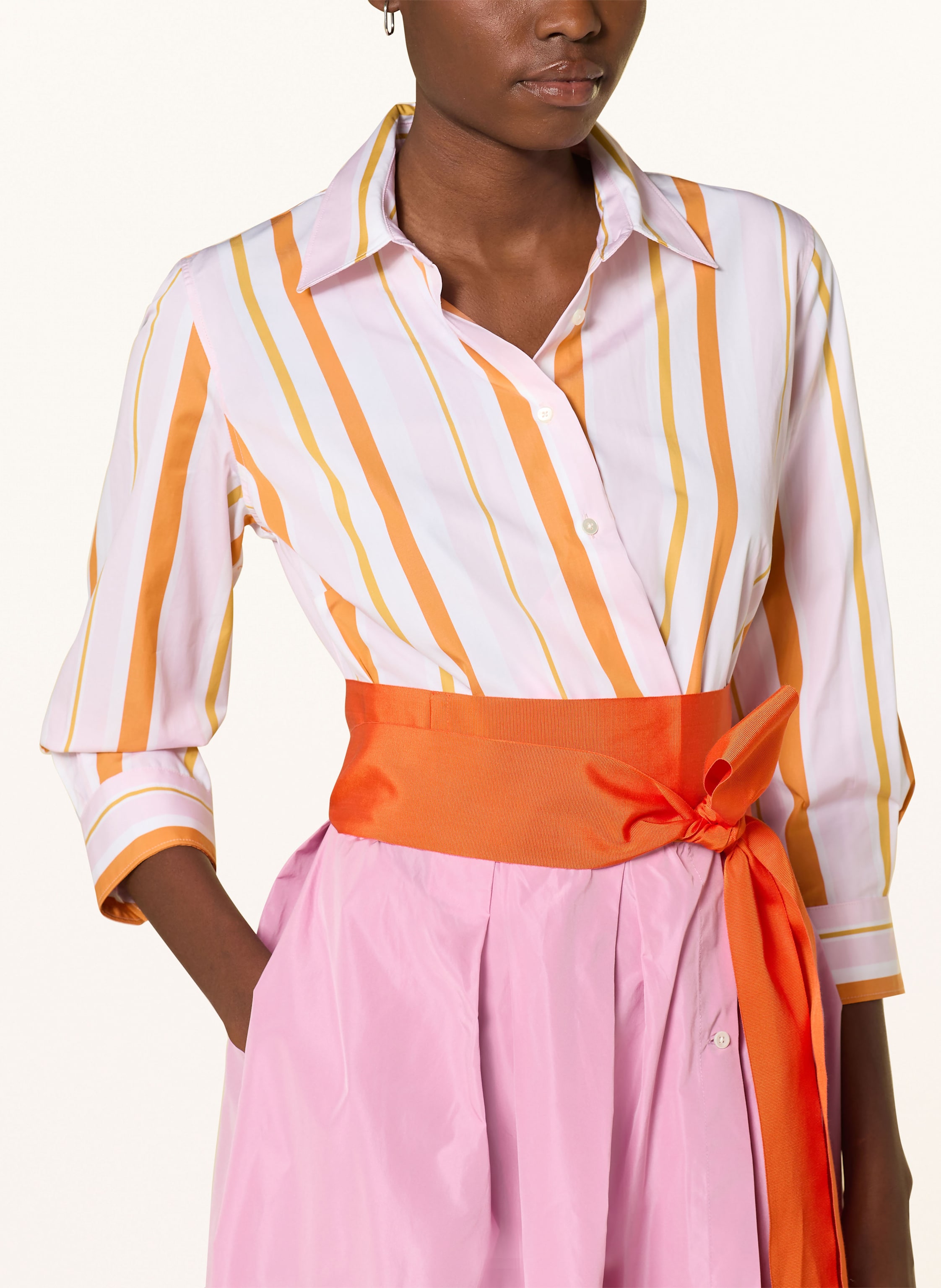 Thumbnail - Sara Roka Kleid Im Materialmix rosa