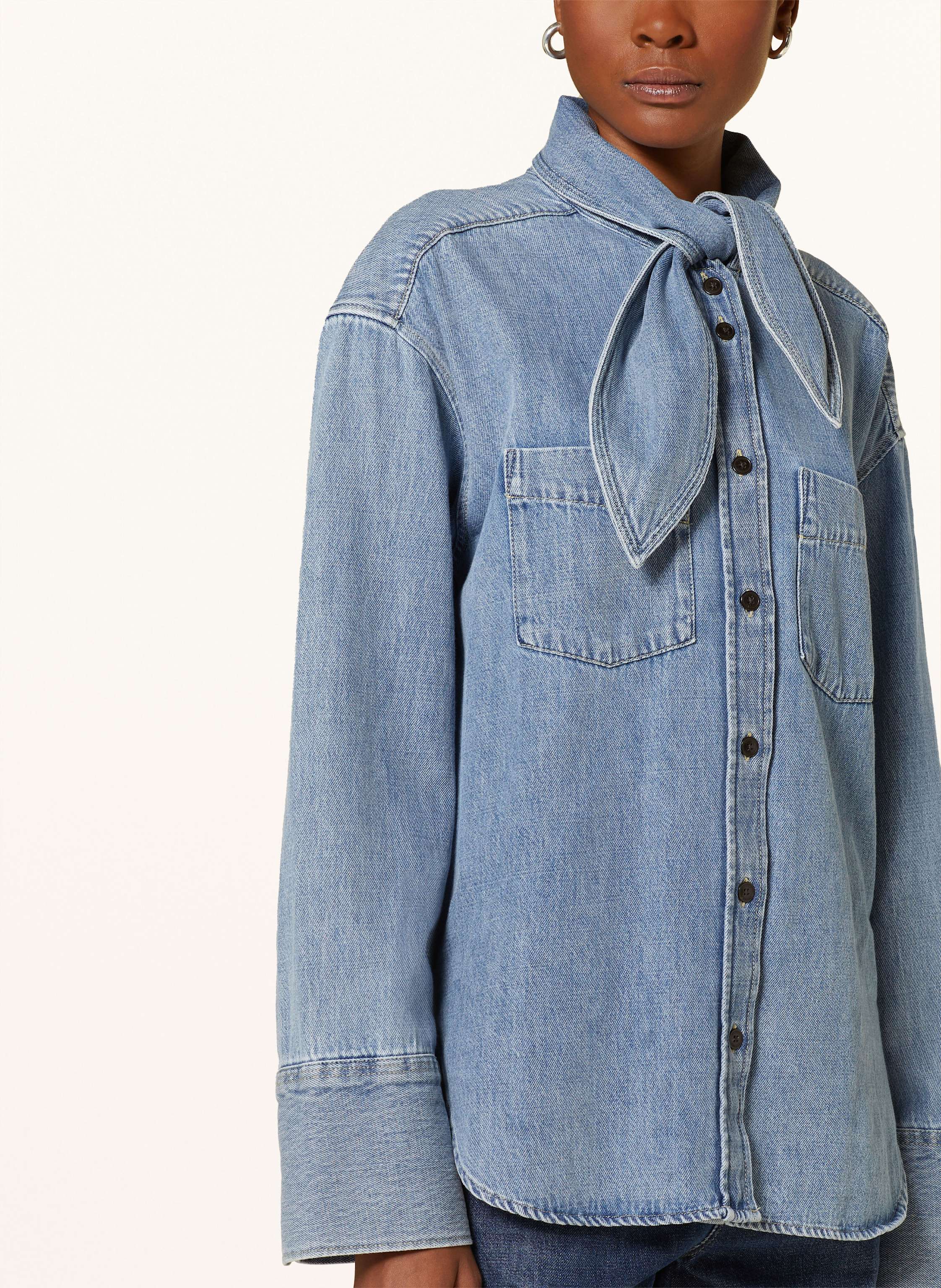Thumbnail - Closed Schluppenbluse In Jeansoptik blau