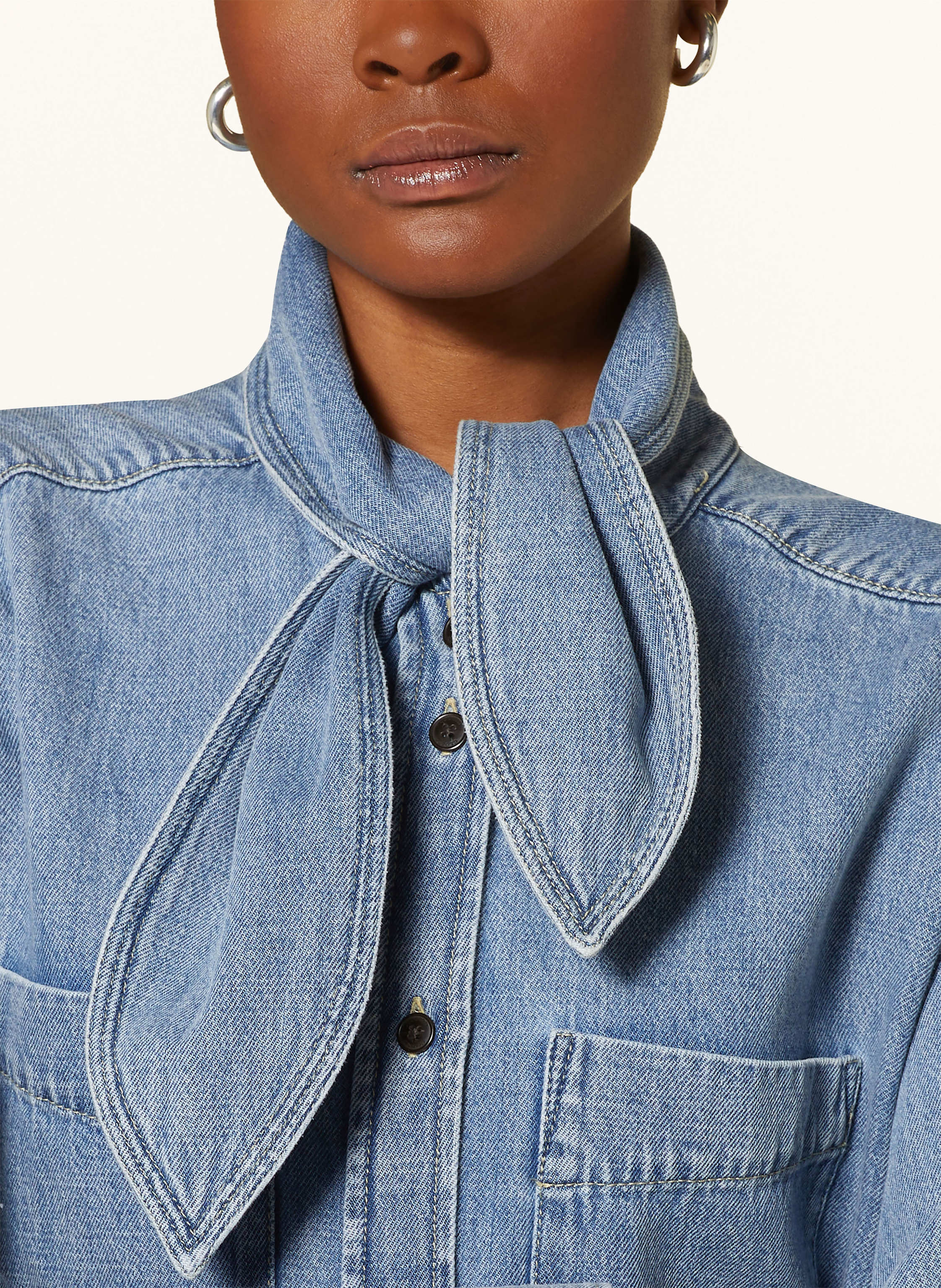 Thumbnail - Closed Schluppenbluse In Jeansoptik blau