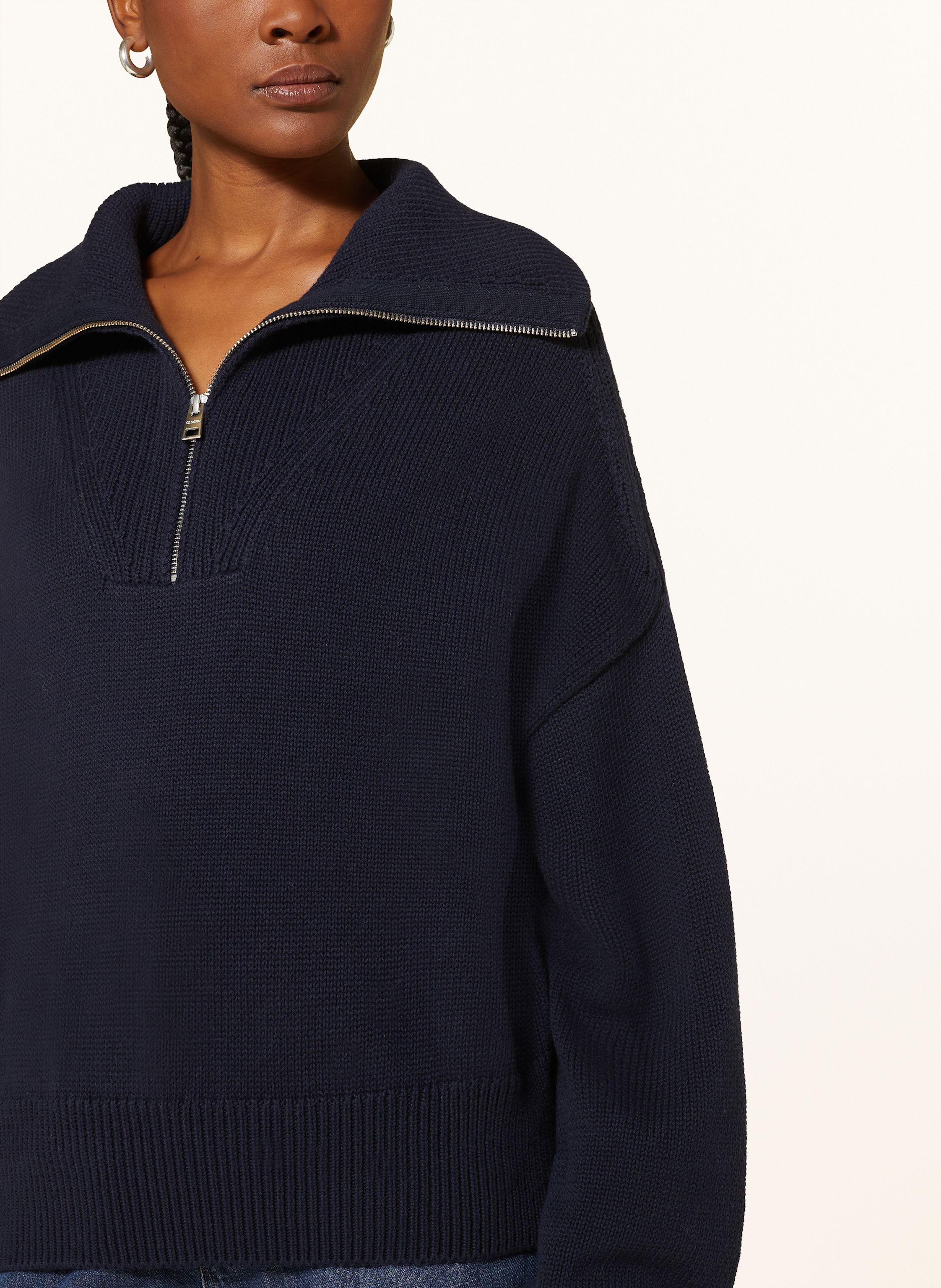 Thumbnail - Closed Troyer blau