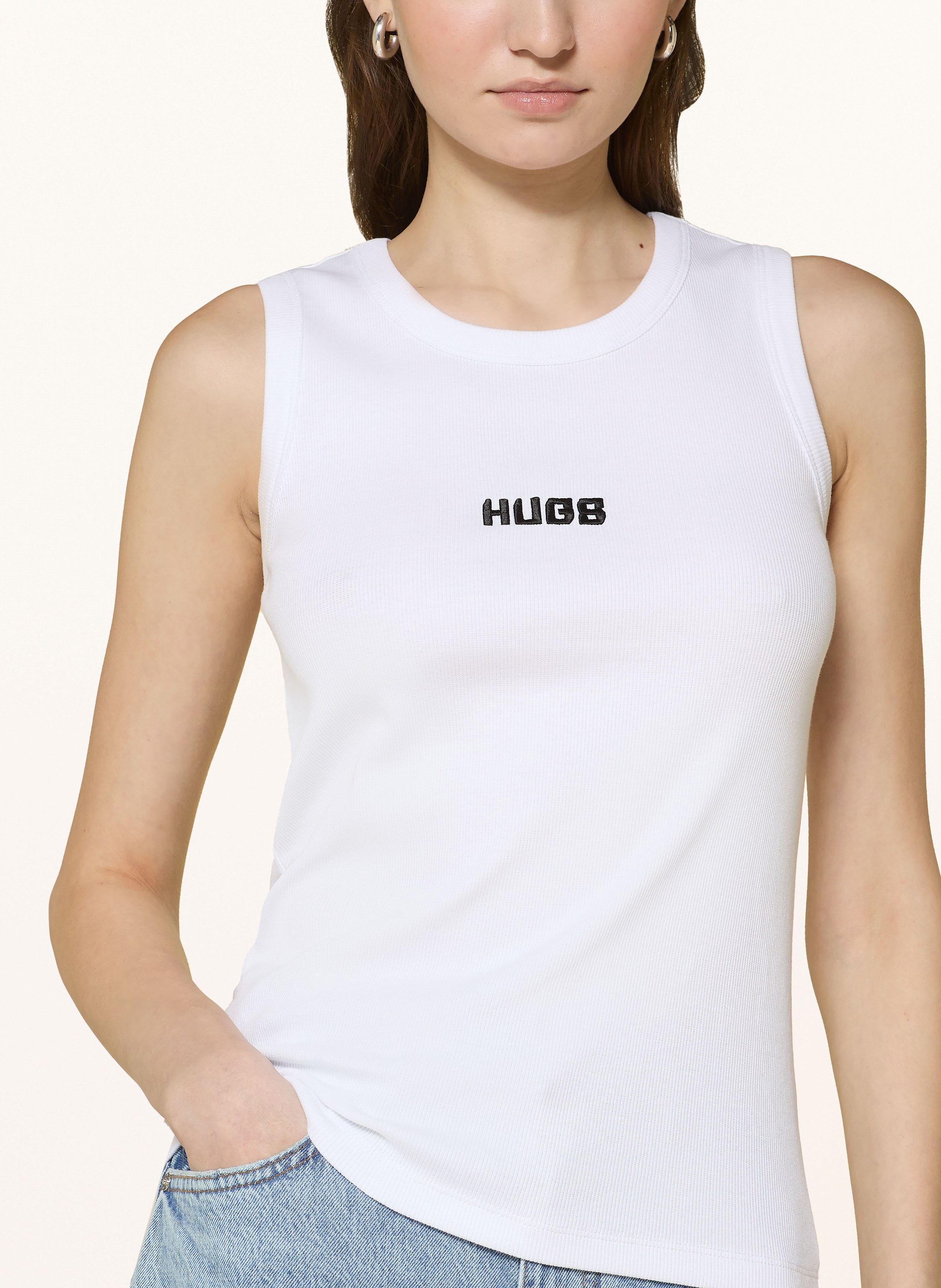 Thumbnail - Mrs & Hugs Top weiss