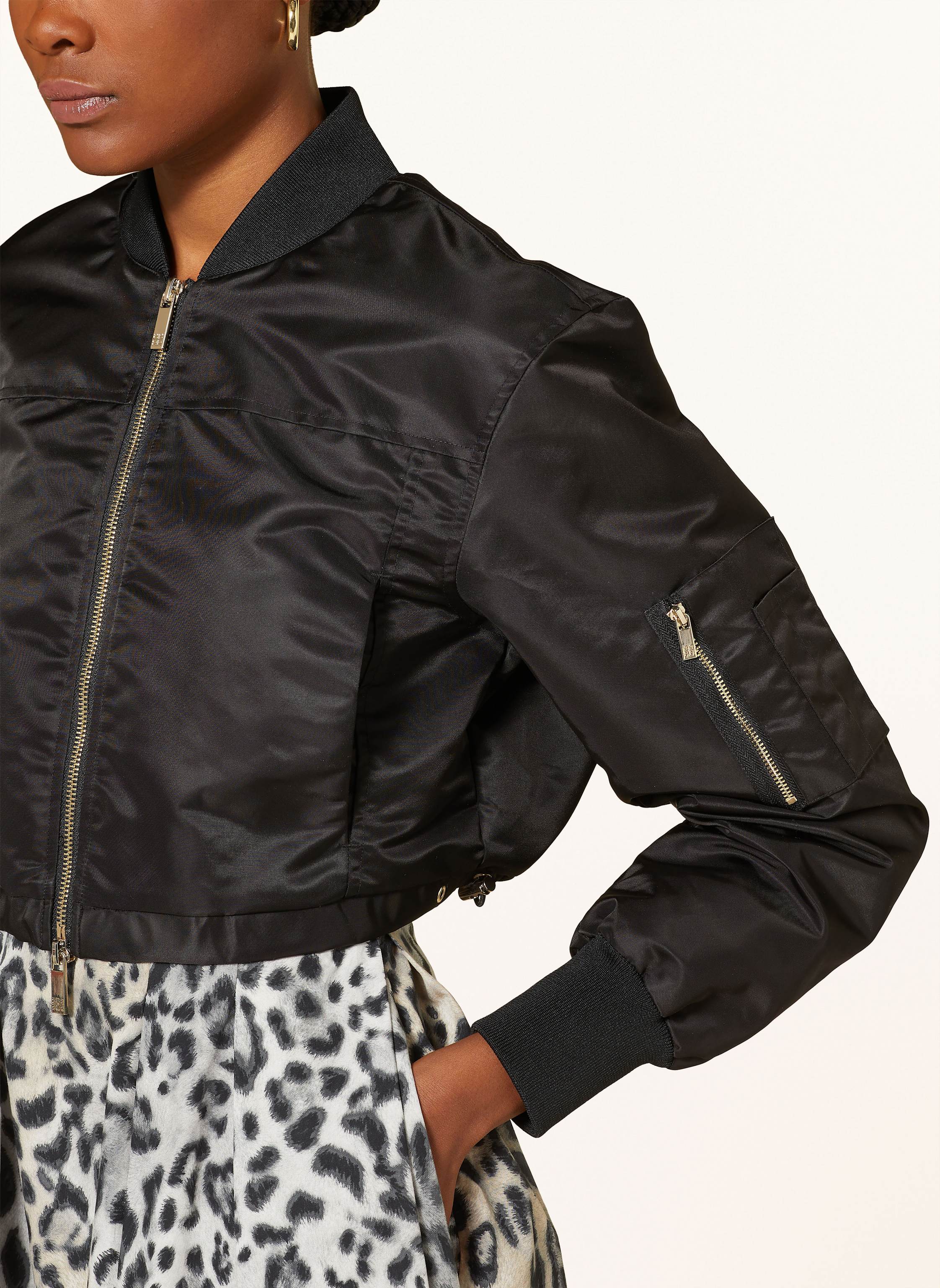 Thumbnail - Riani Cropped-Blouson schwarz