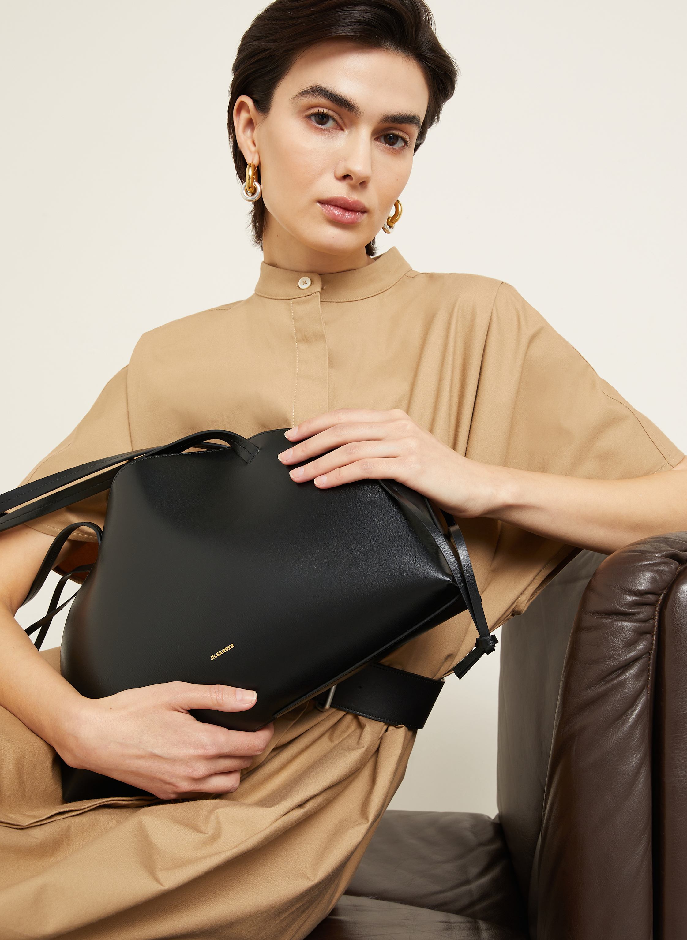 Thumbnail - Jil Sander Schultertasche Curve Medium schwarz