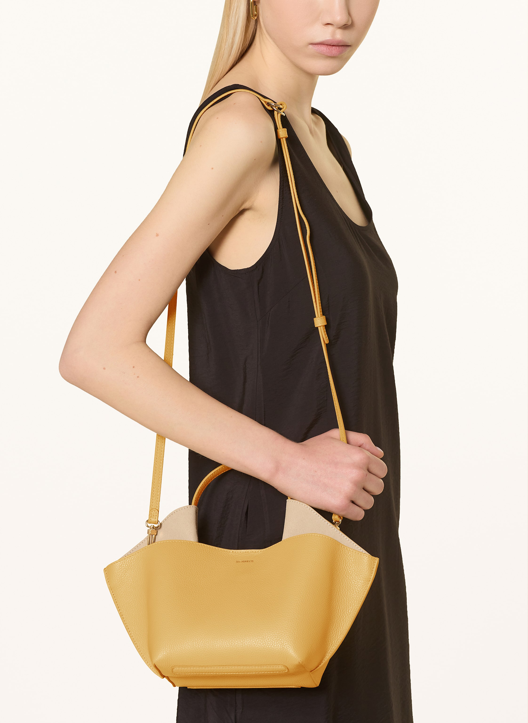 Thumbnail - Ree Projects Handtasche Ann Tote Mini gelb
