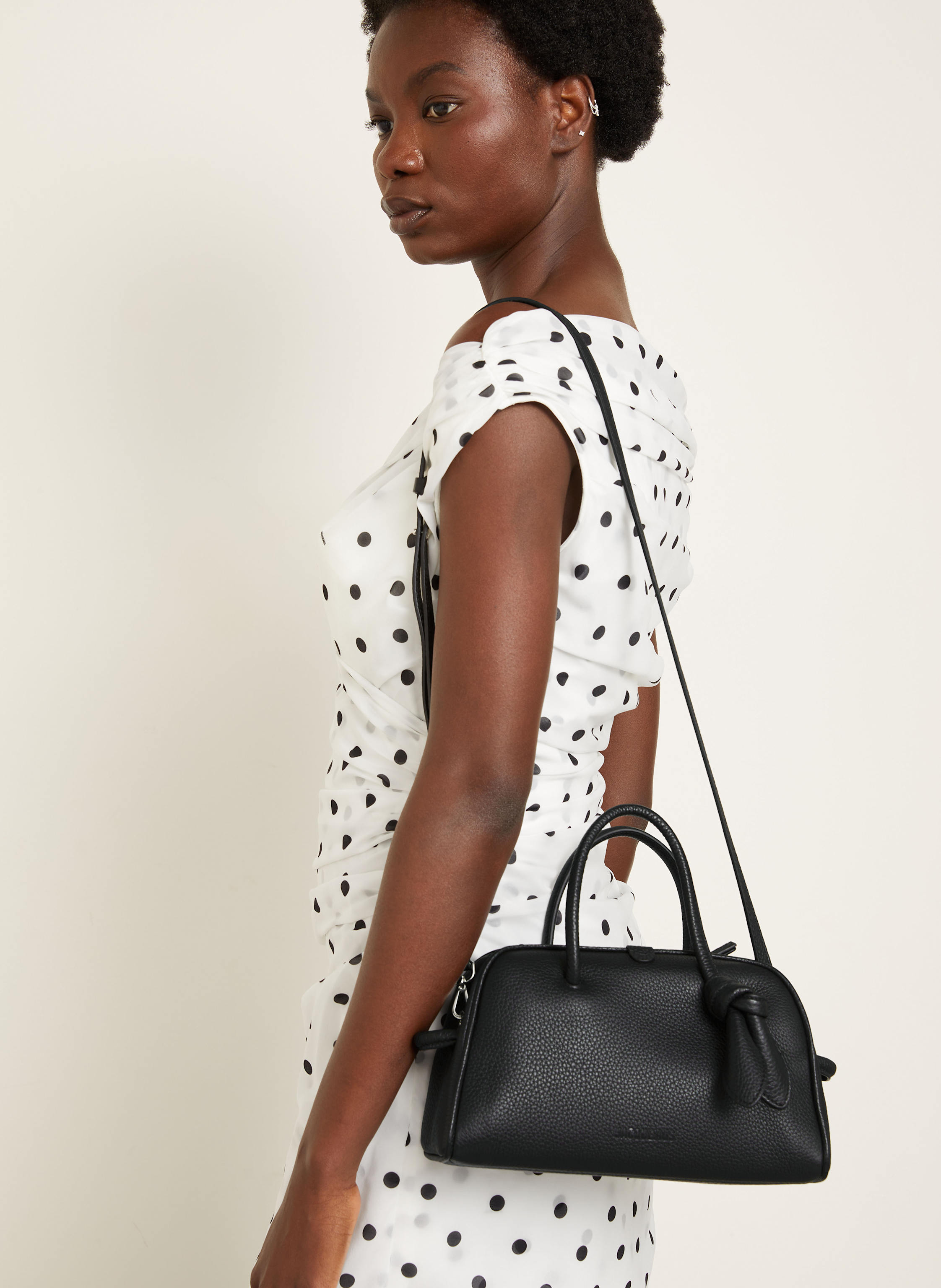 Thumbnail - Jacquemus Handtasche Le Petit Turismo schwarz