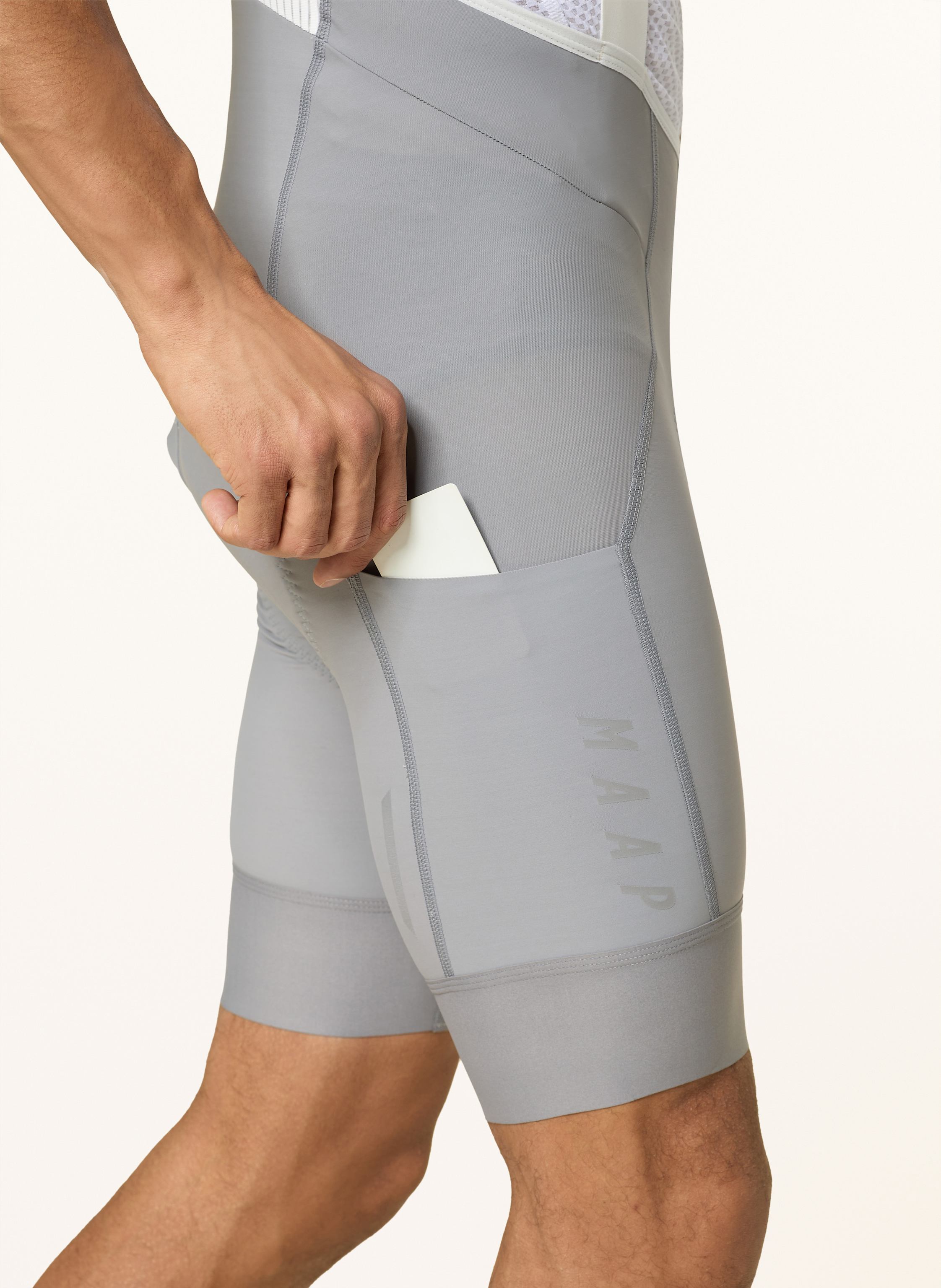 Thumbnail - Maap Radhose Team Bib Evo Cargo Mit Trägern Und Gepolstertem Einsatz grau