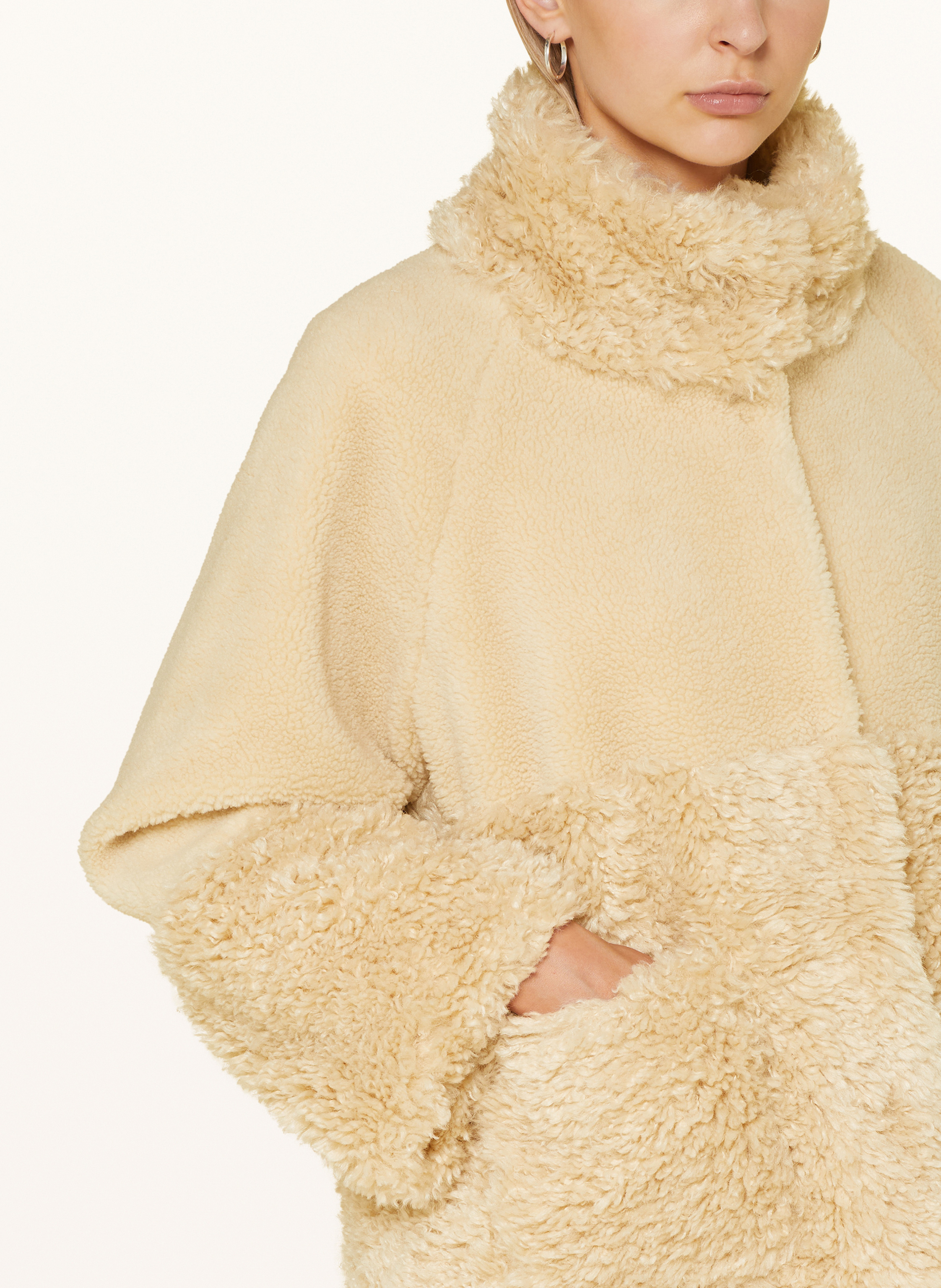 Thumbnail - Darling Harbour Teddyfell-Jacke Mit Kunstfell beige