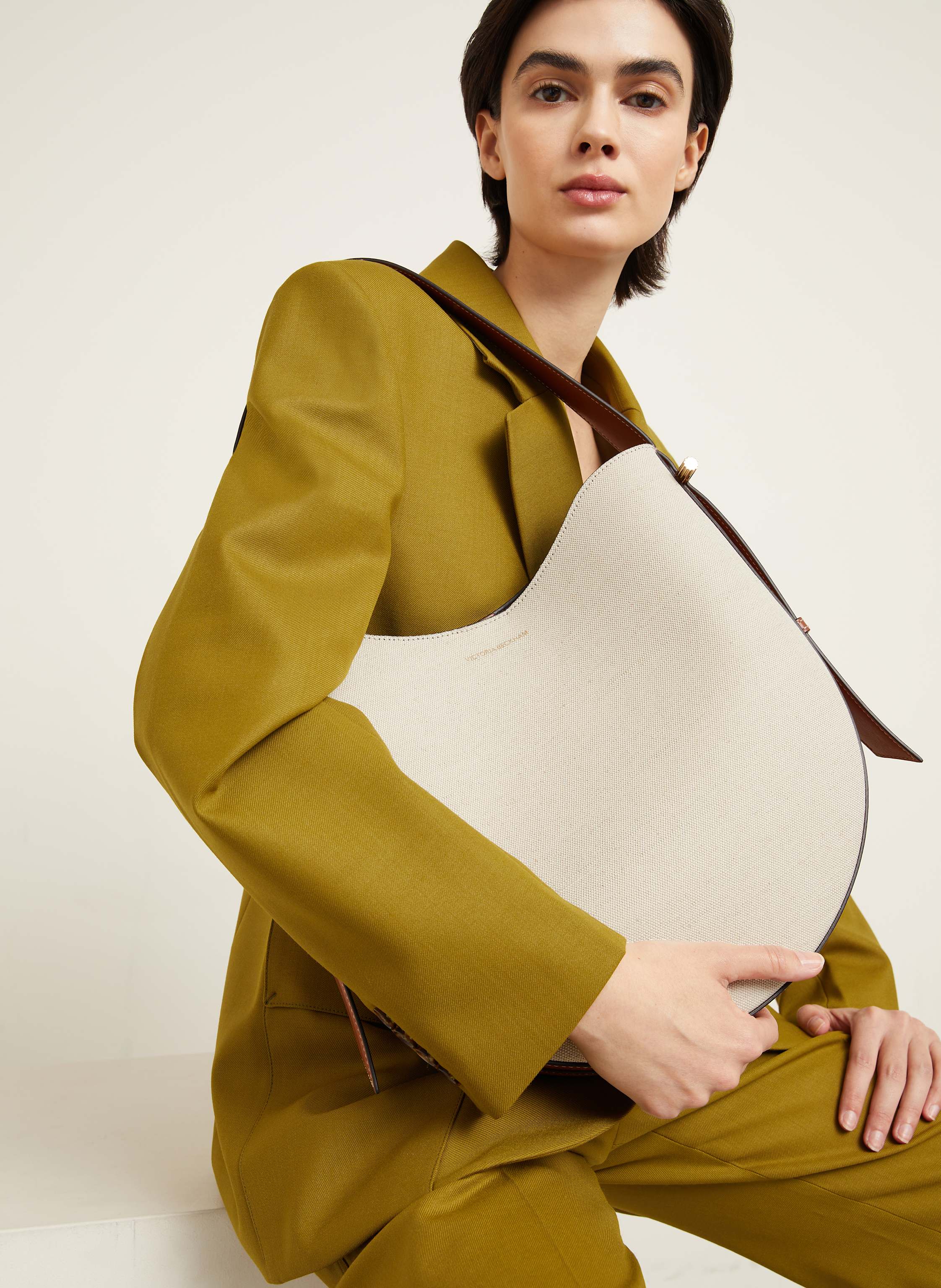 Thumbnail - Victoria Beckham Hobo-Bag The Dia beige