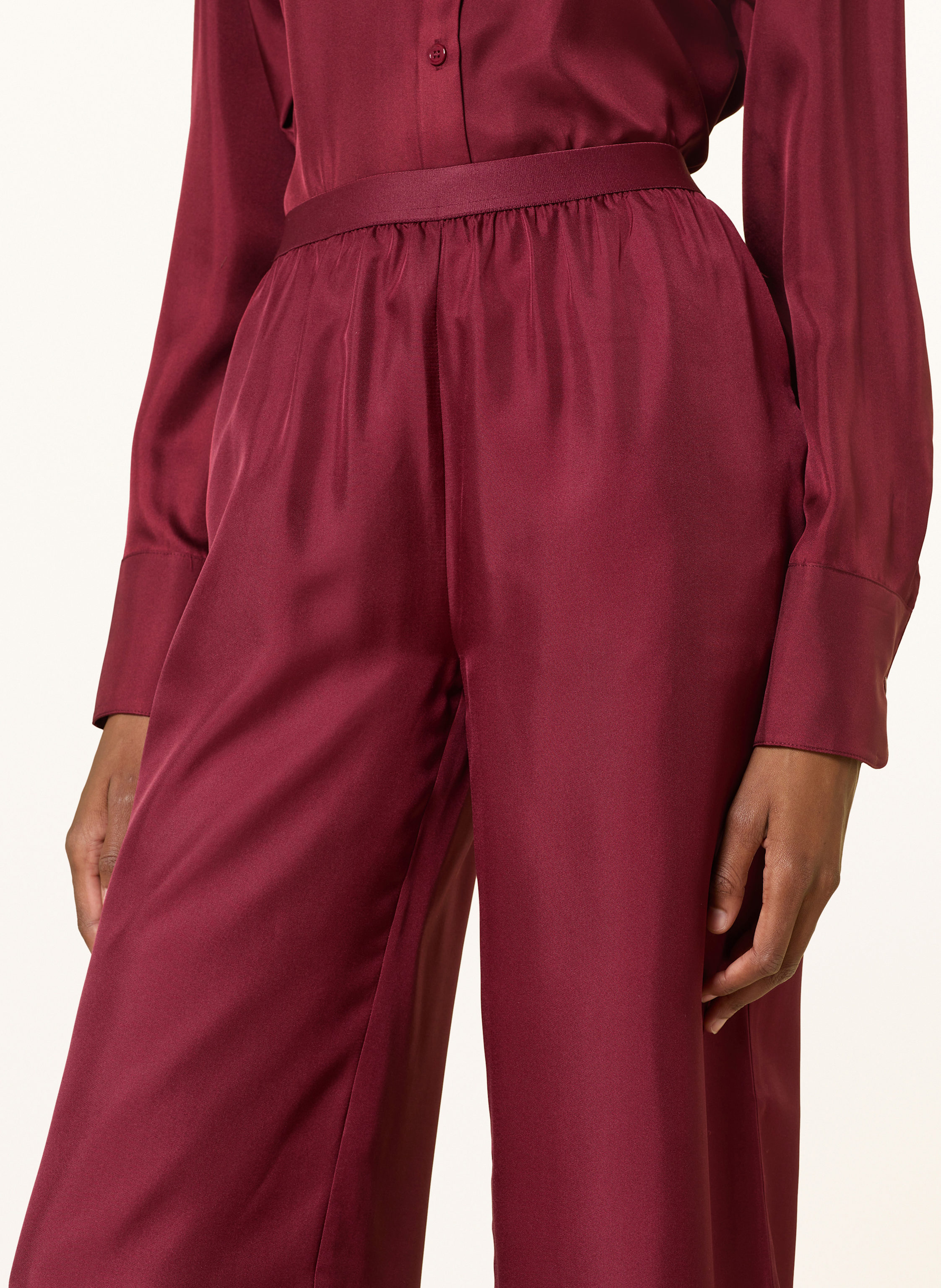 Thumbnail - Mrs & Hugs Marlenehose Aus Seide rot