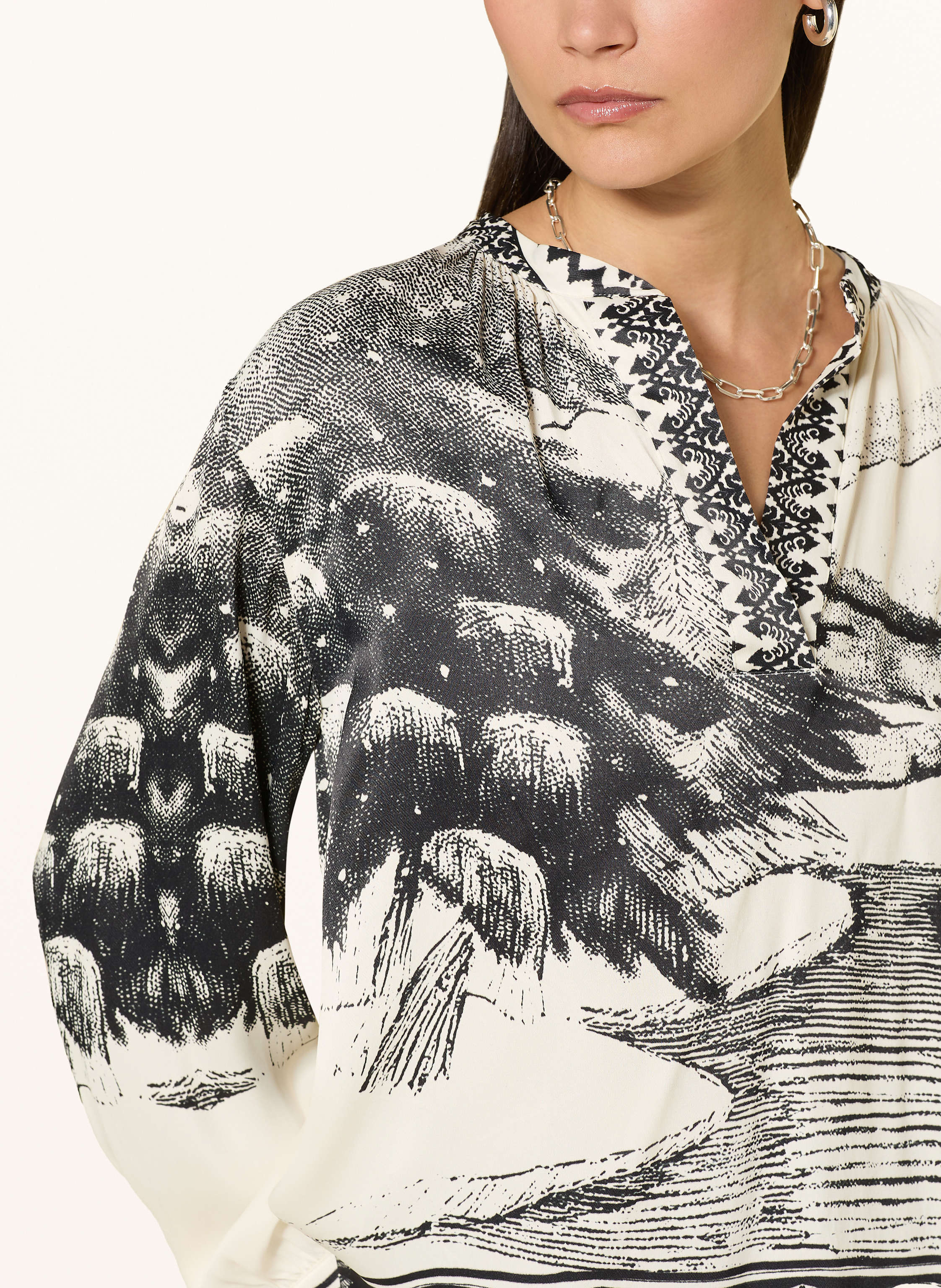 Thumbnail - Yippie Hippie Blusenshirt Aus Satin weiss