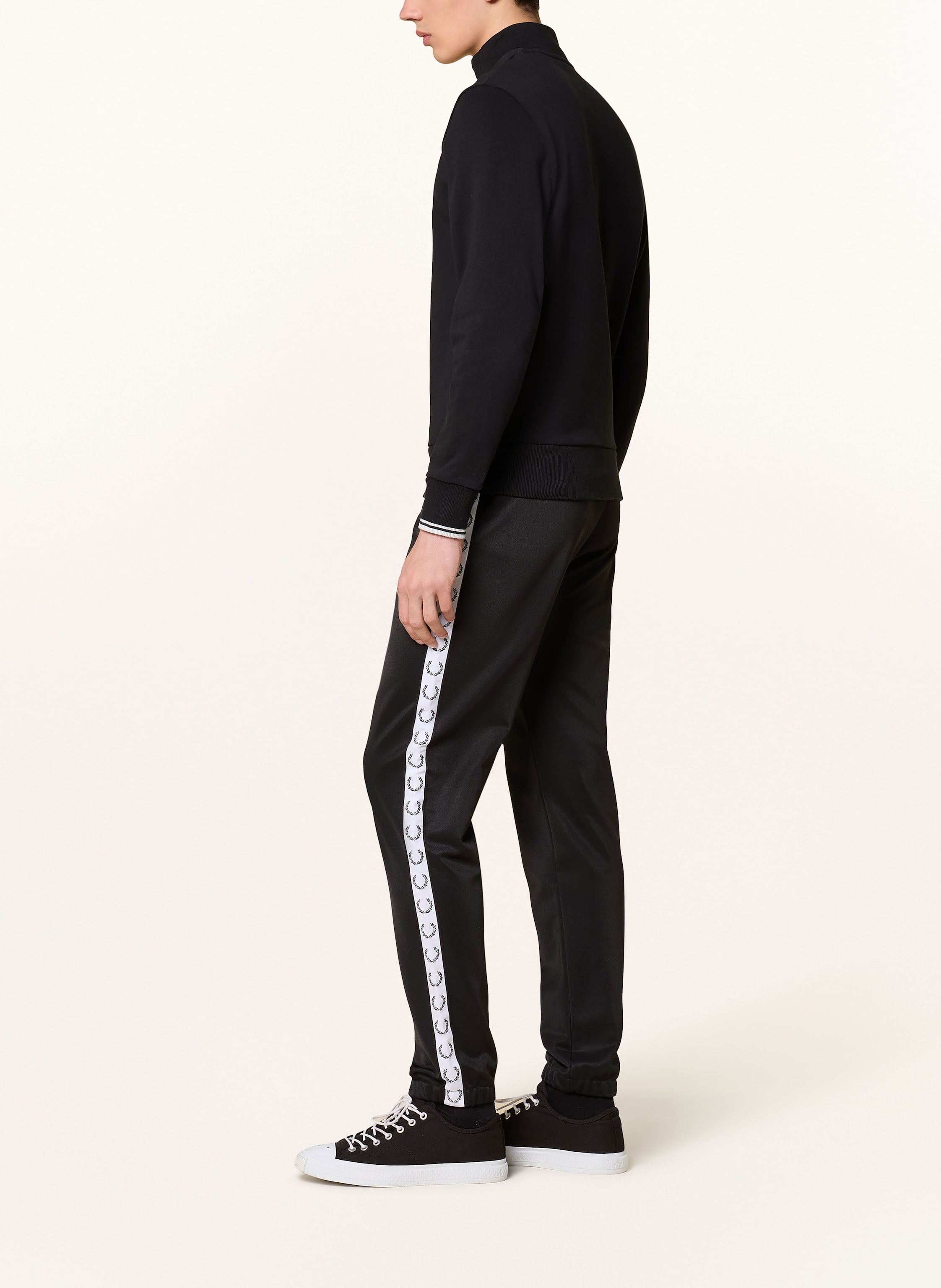 Thumbnail - Fred Perry Track Pants Mit Galonstreifen schwarz