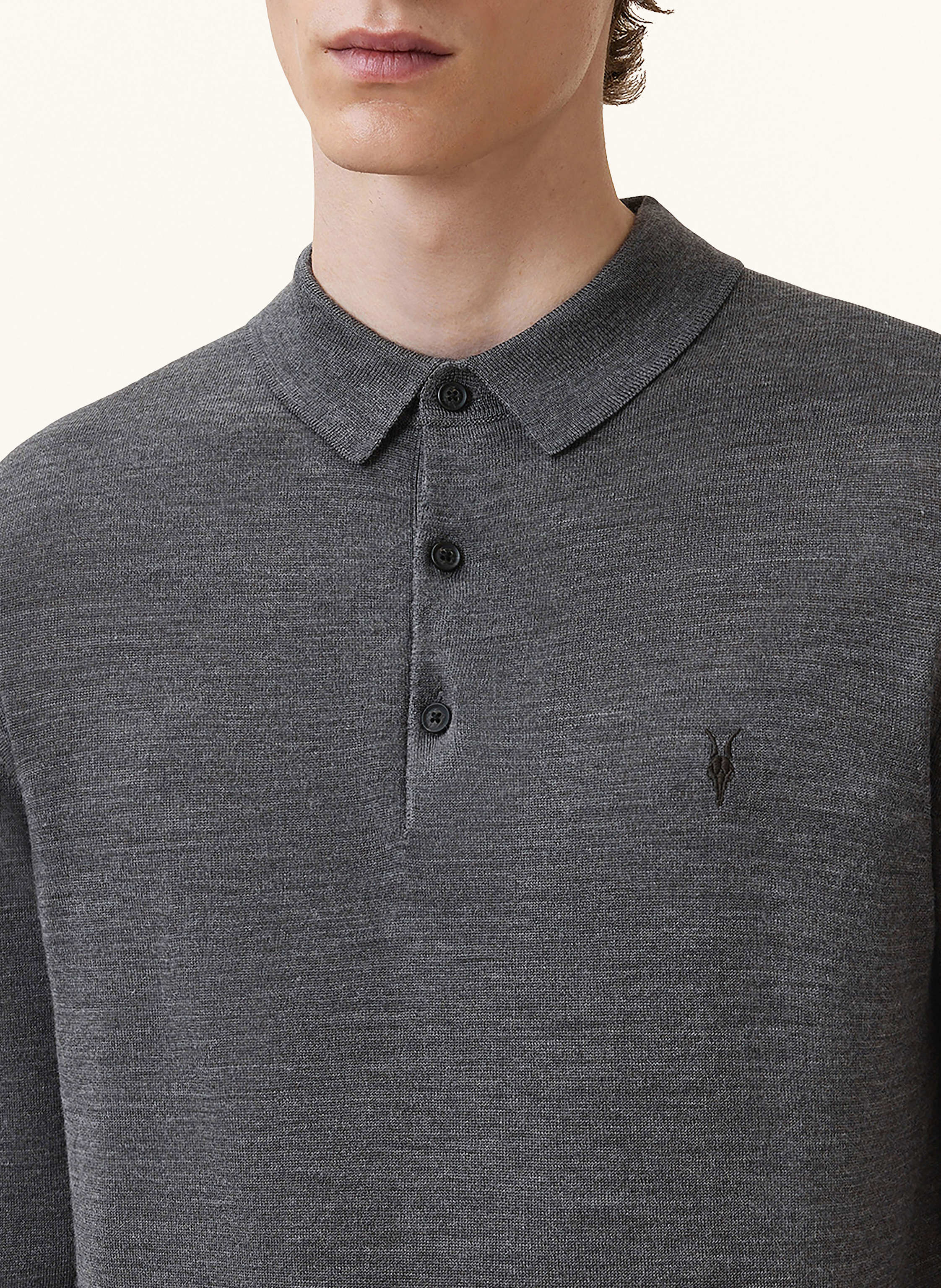 Thumbnail - Allsaints Strick-Poloshirt Mode Aus Merinowolle grau