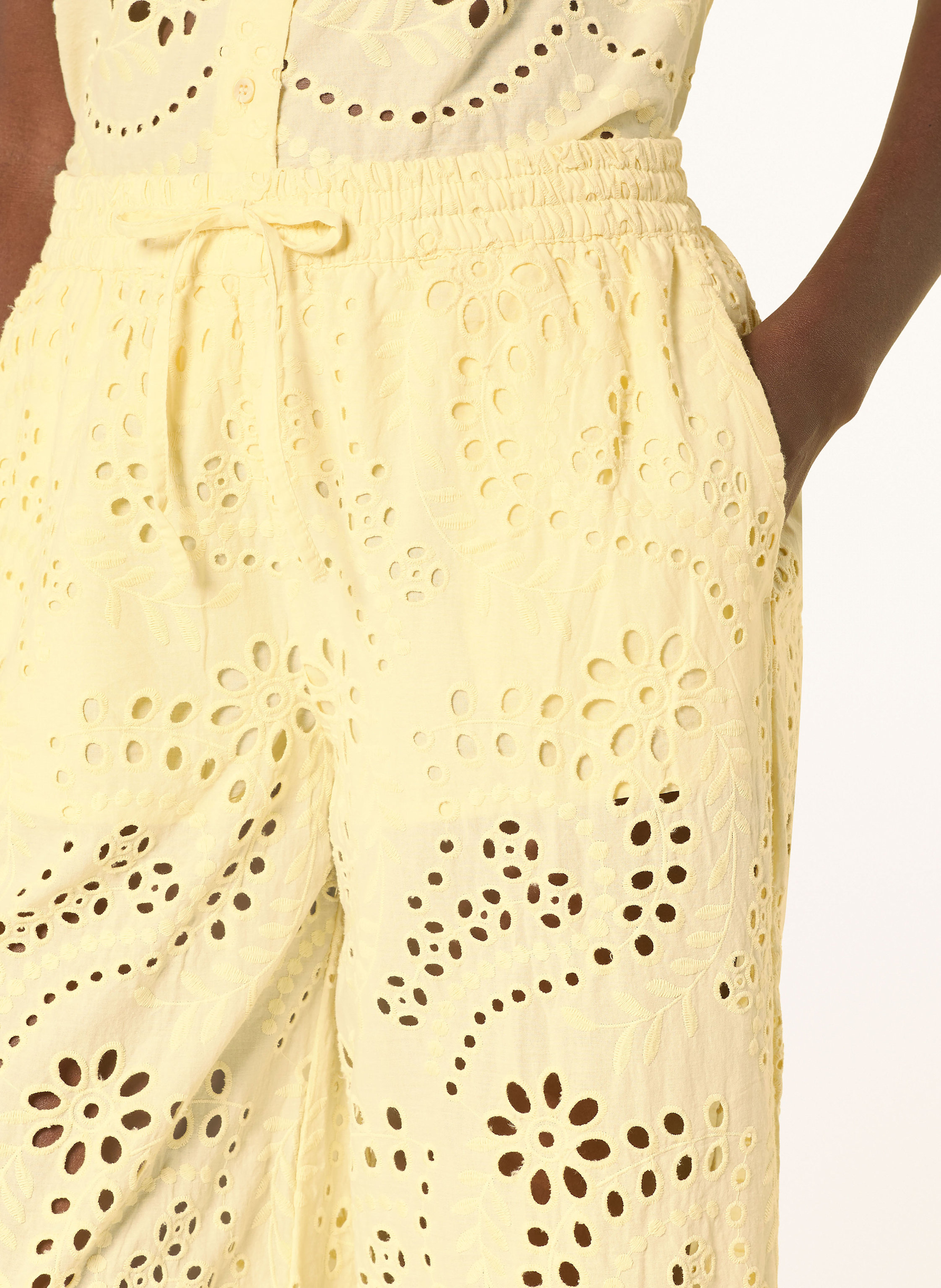 Thumbnail - Only Culotte Aus Lochspitze gelb