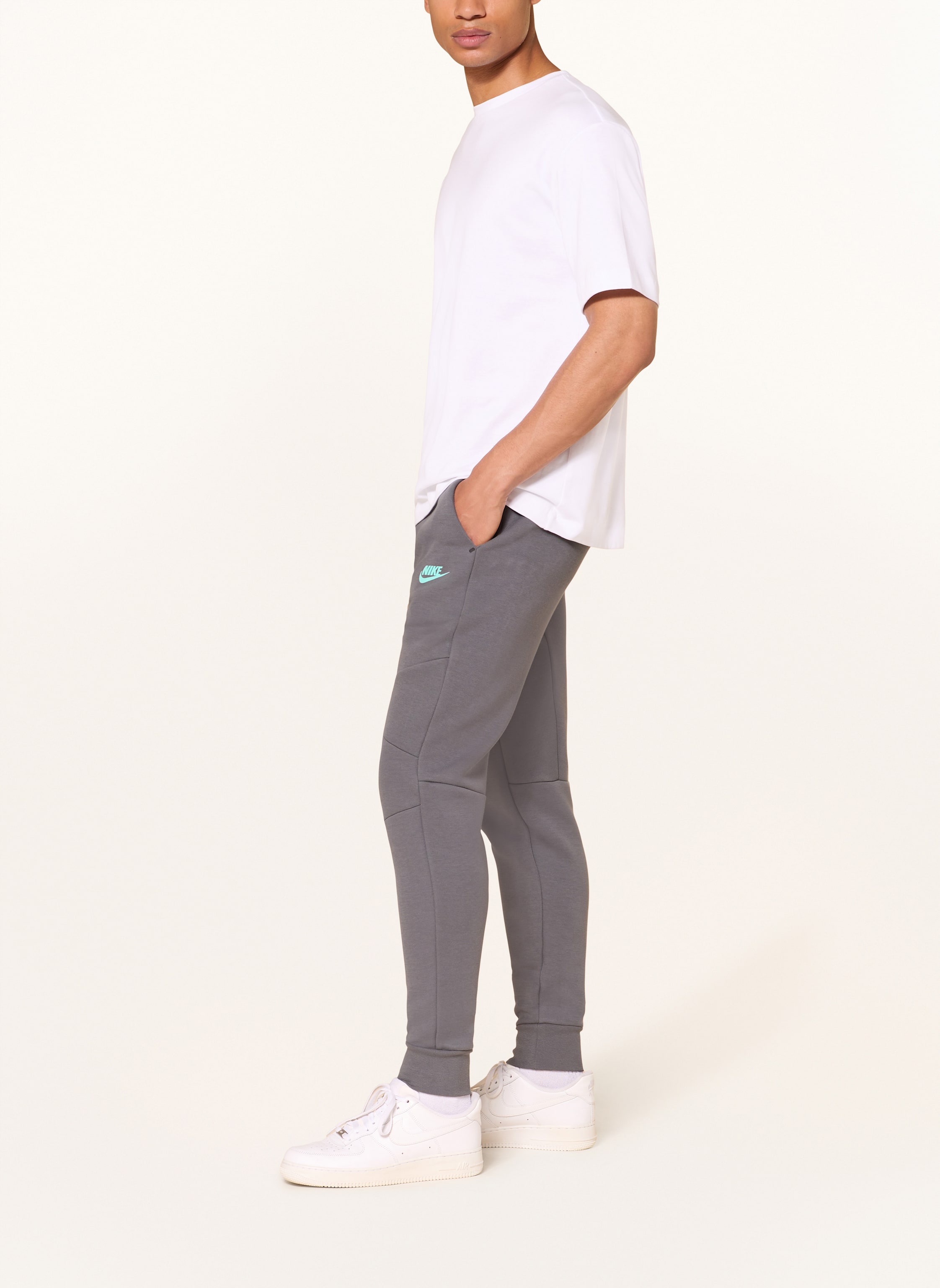 Thumbnail - Nike Sweatpants grau