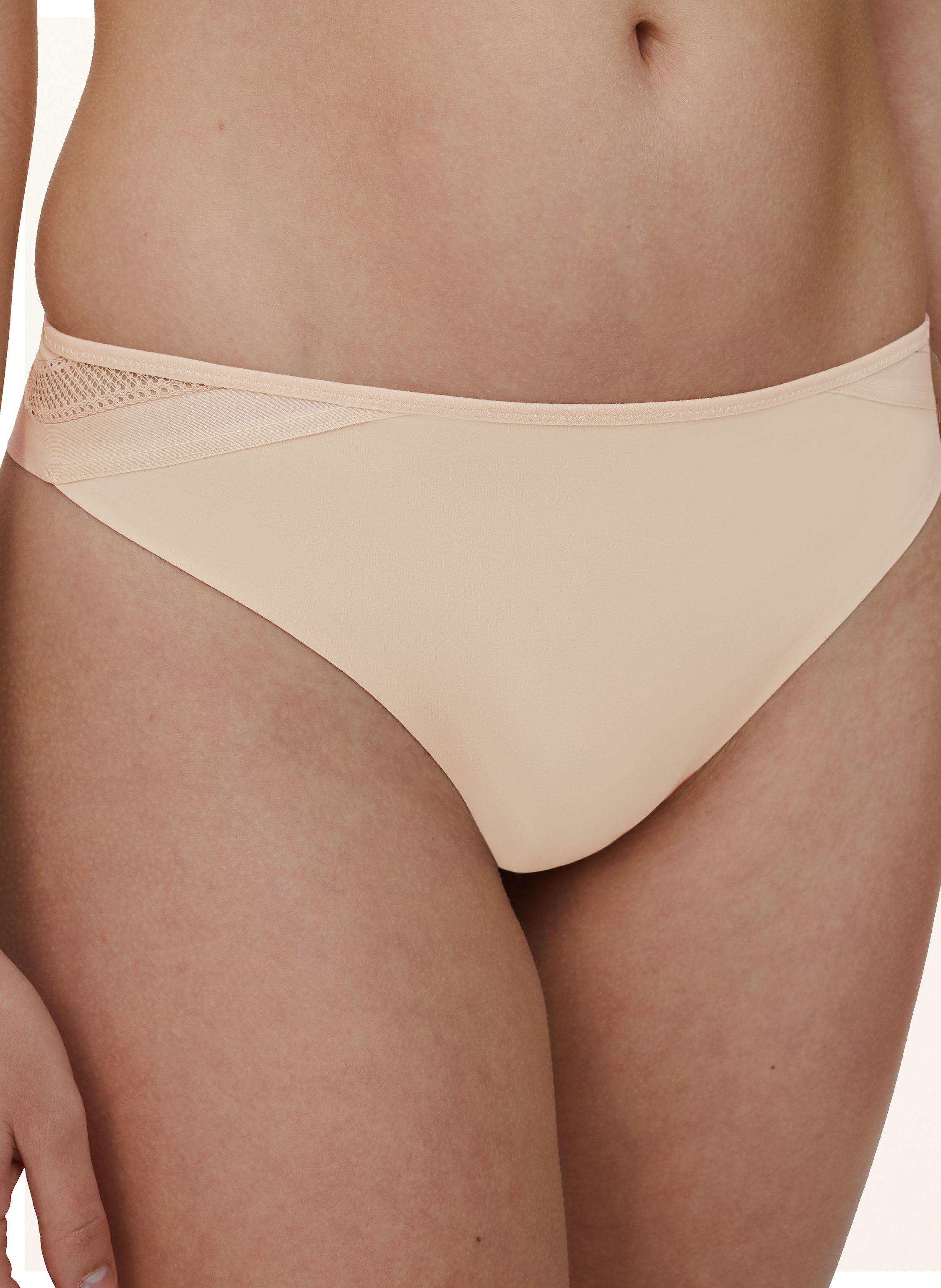 Thumbnail - Chantelle String Easy Bliss beige