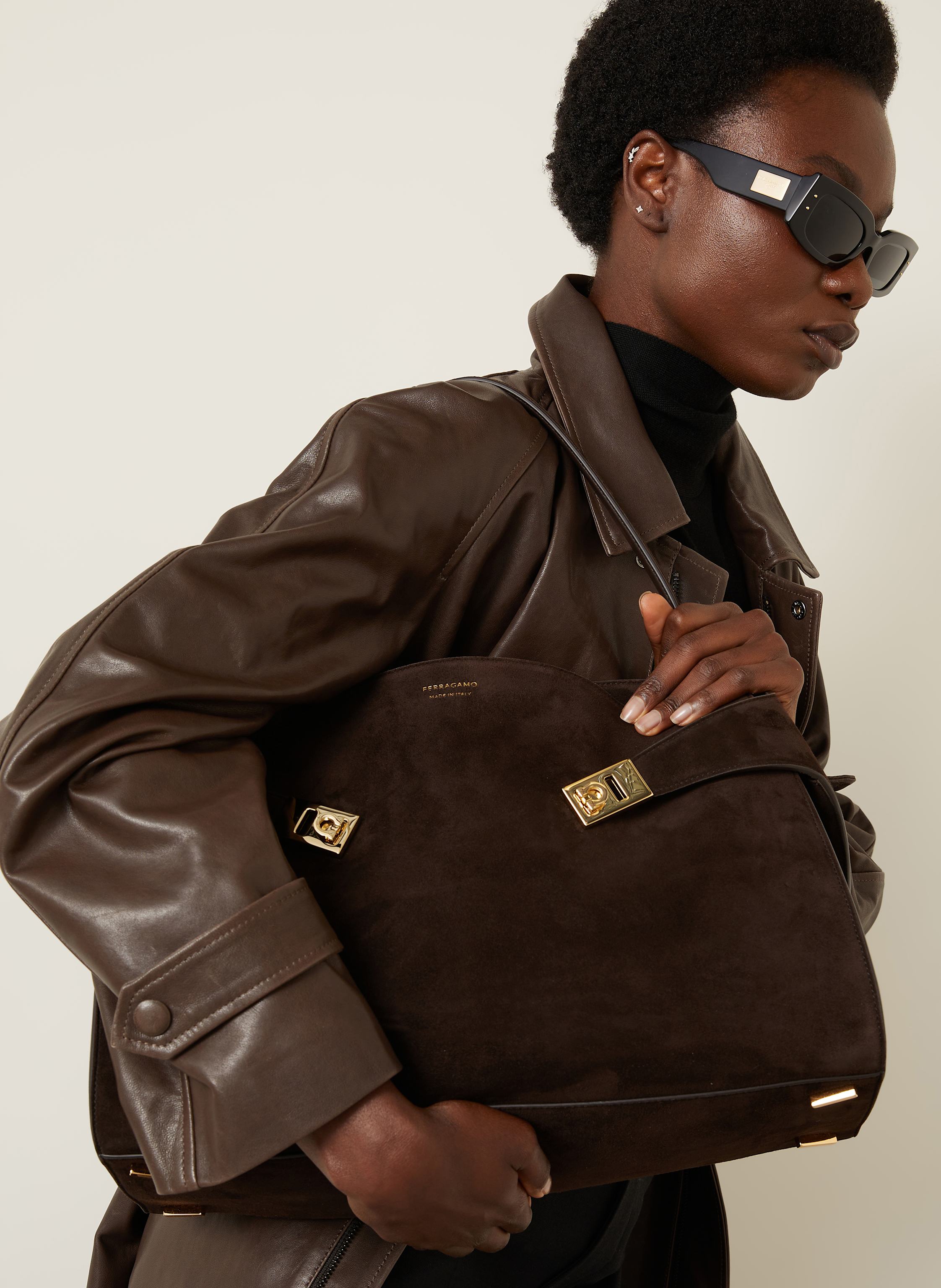 Thumbnail - Ferragamo Schultertasche Hug braun