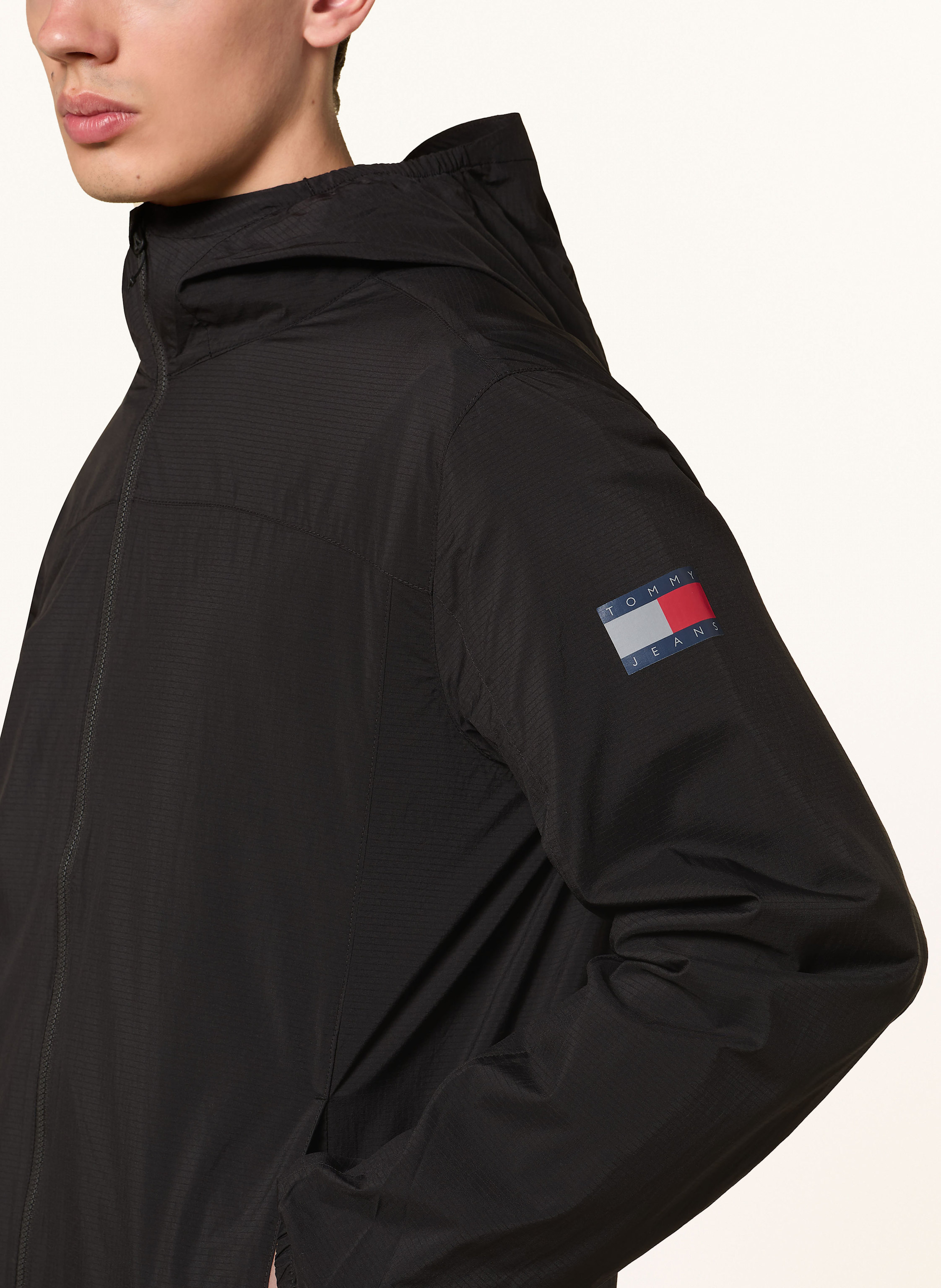 Thumbnail - Tommy Jeans Jacke schwarz