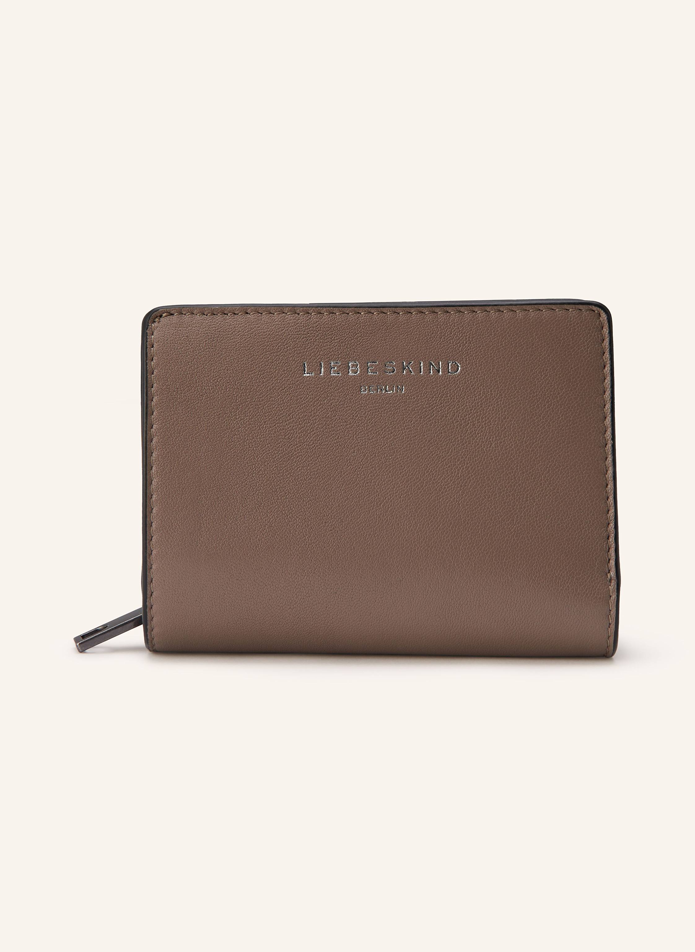 Liebeskind Berlin Glattleder. Schließt mit Druckknopf. Münzfach mit Reißverschluss. Ein Scheinfach. Drei Steckfächer. Sechs Kartenfächer in taupe