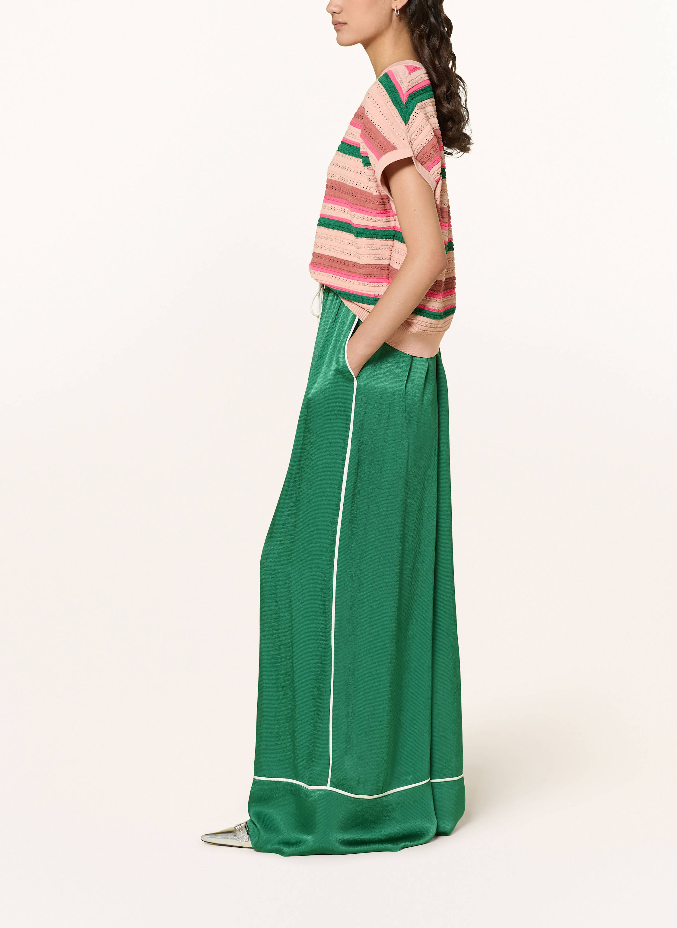 Thumbnail - Essentiel Antwerp Marlenehose Hontgomery Aus Satin gruen