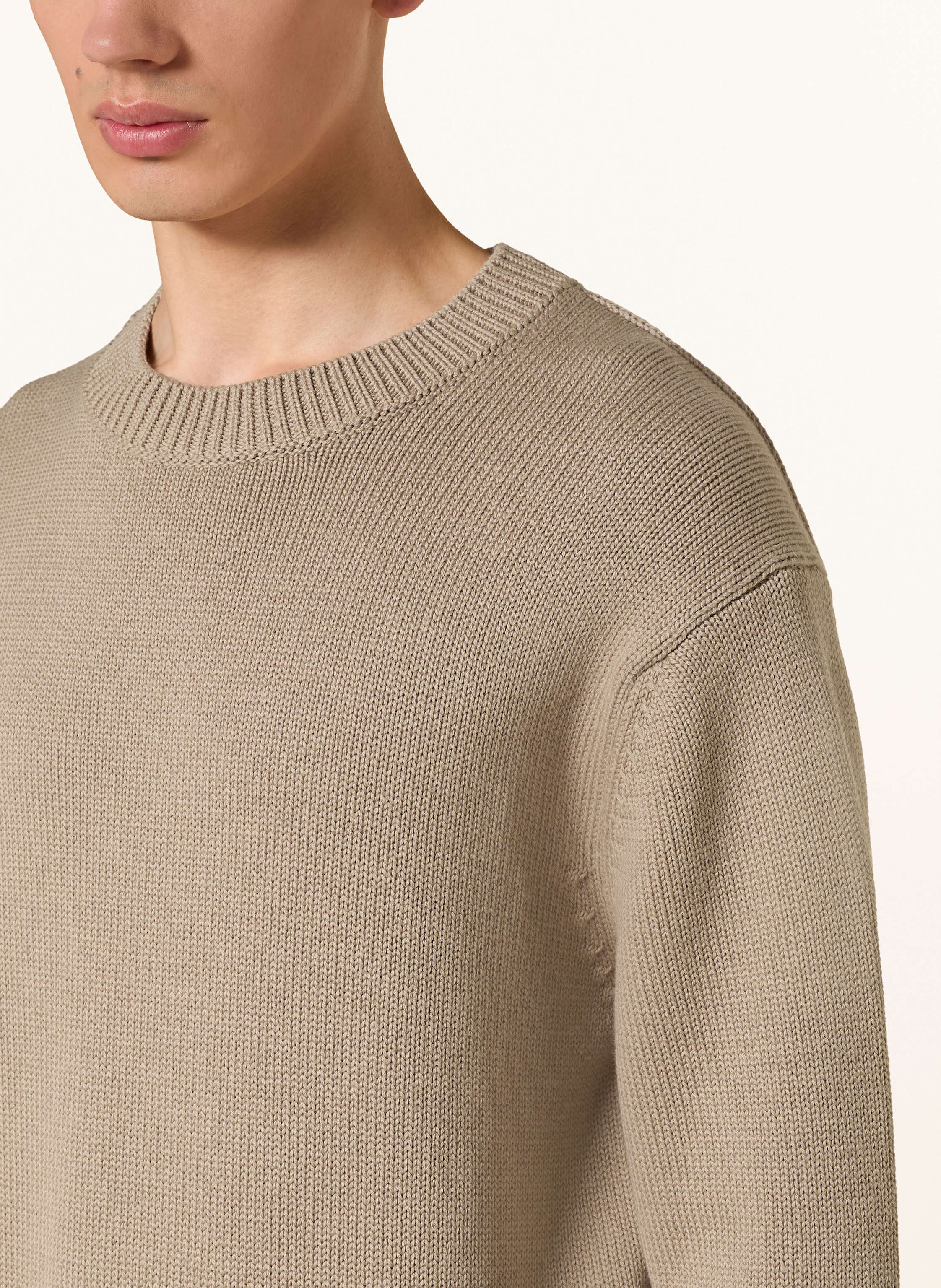 Thumbnail - Closed Pullover beige