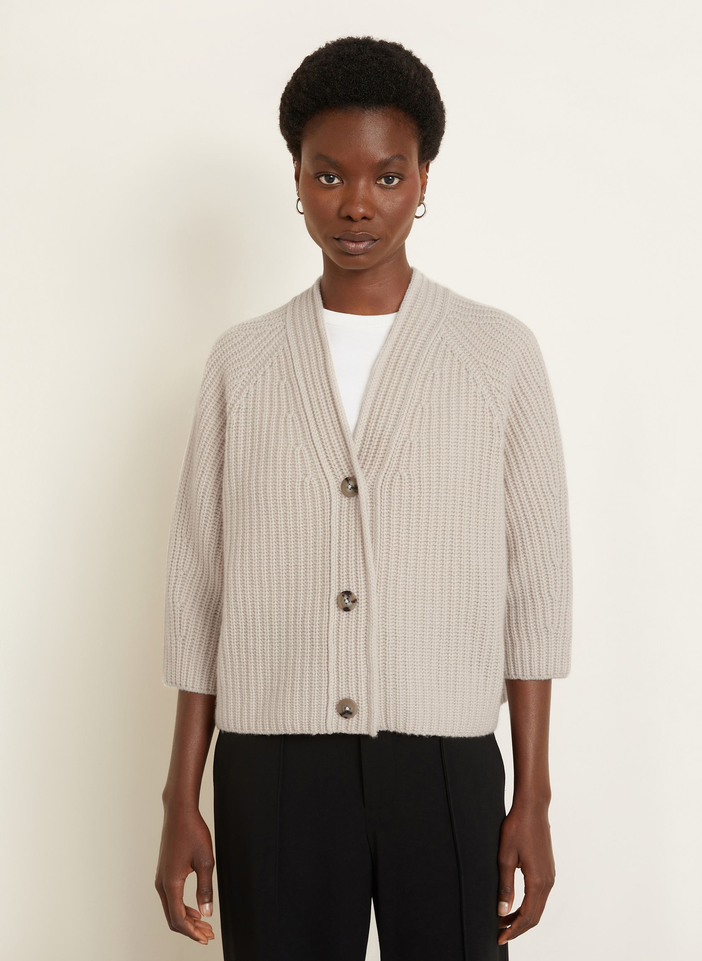 Thumbnail - Iris Von Arnim Strickjacke Fallou Mit 3/4-Arm beige