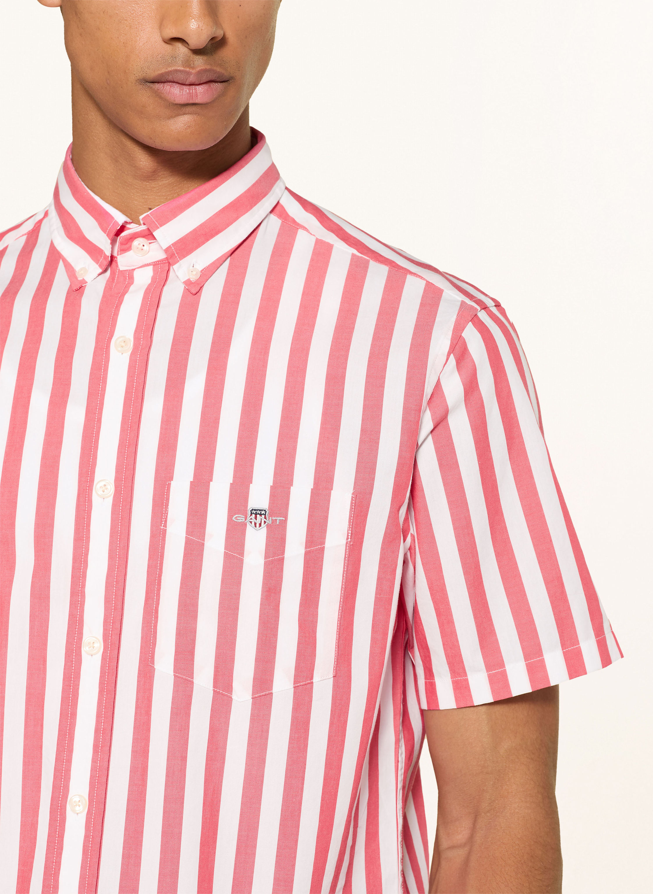 Thumbnail - Gant Kurzarm-Hemd Regular Fit rot