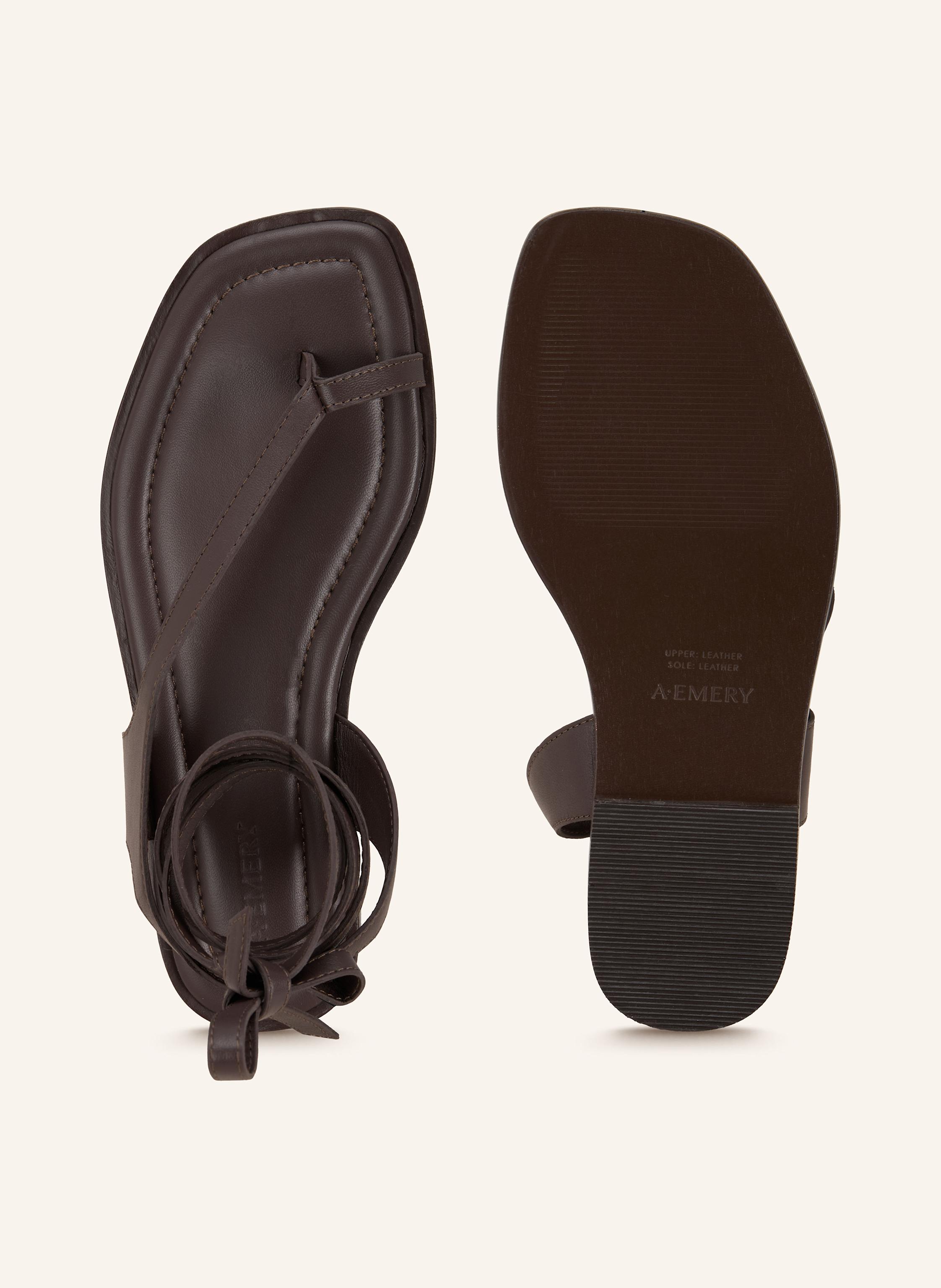 Thumbnail - A.Emery Zehentrenner The Heidi braun