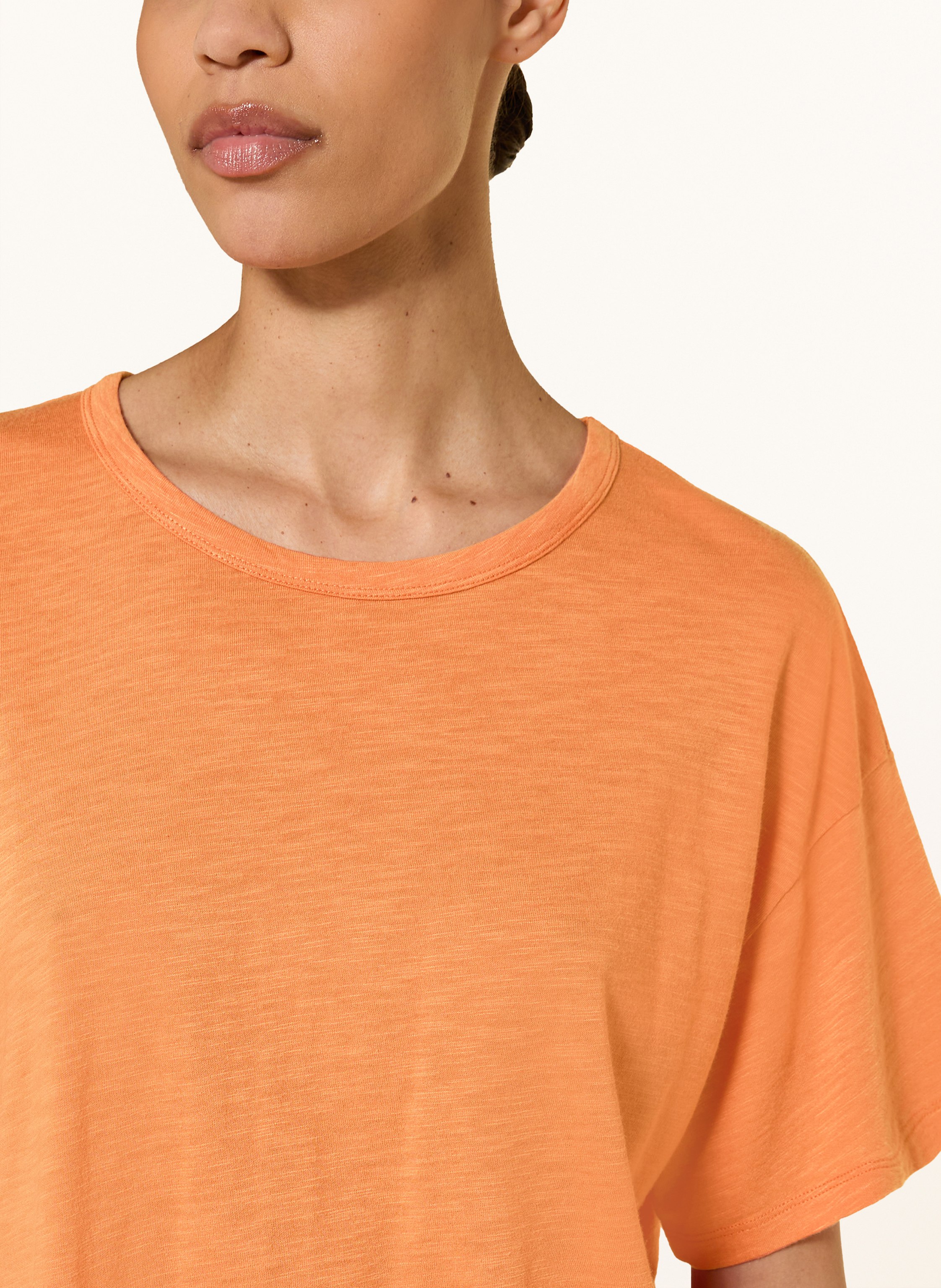 Thumbnail - Juvia T-Shirt Vally orange