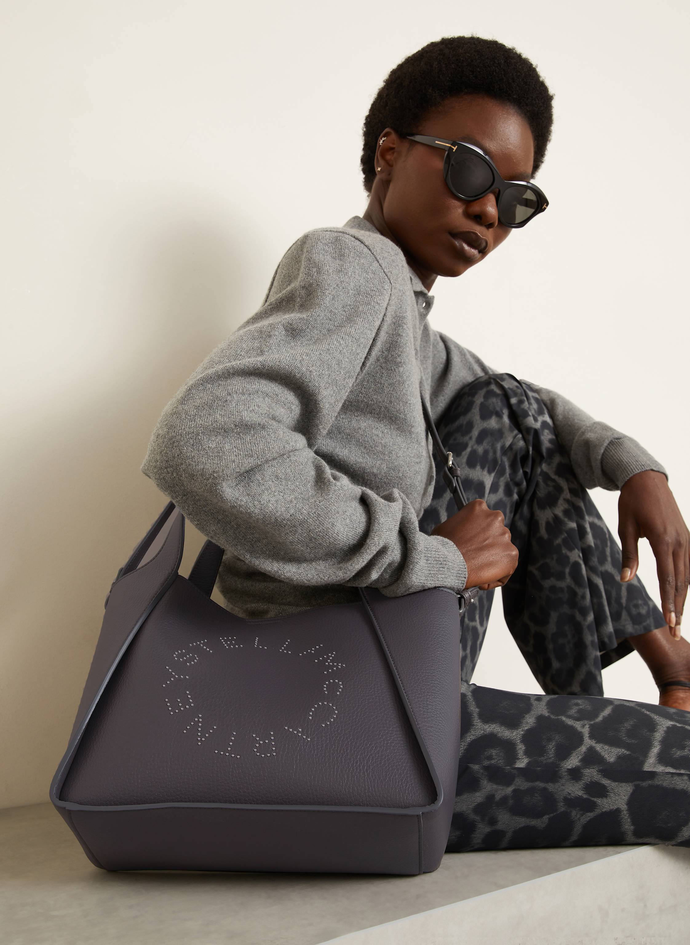 Thumbnail - Stella Mccartney Shopper Mit Pouch grau