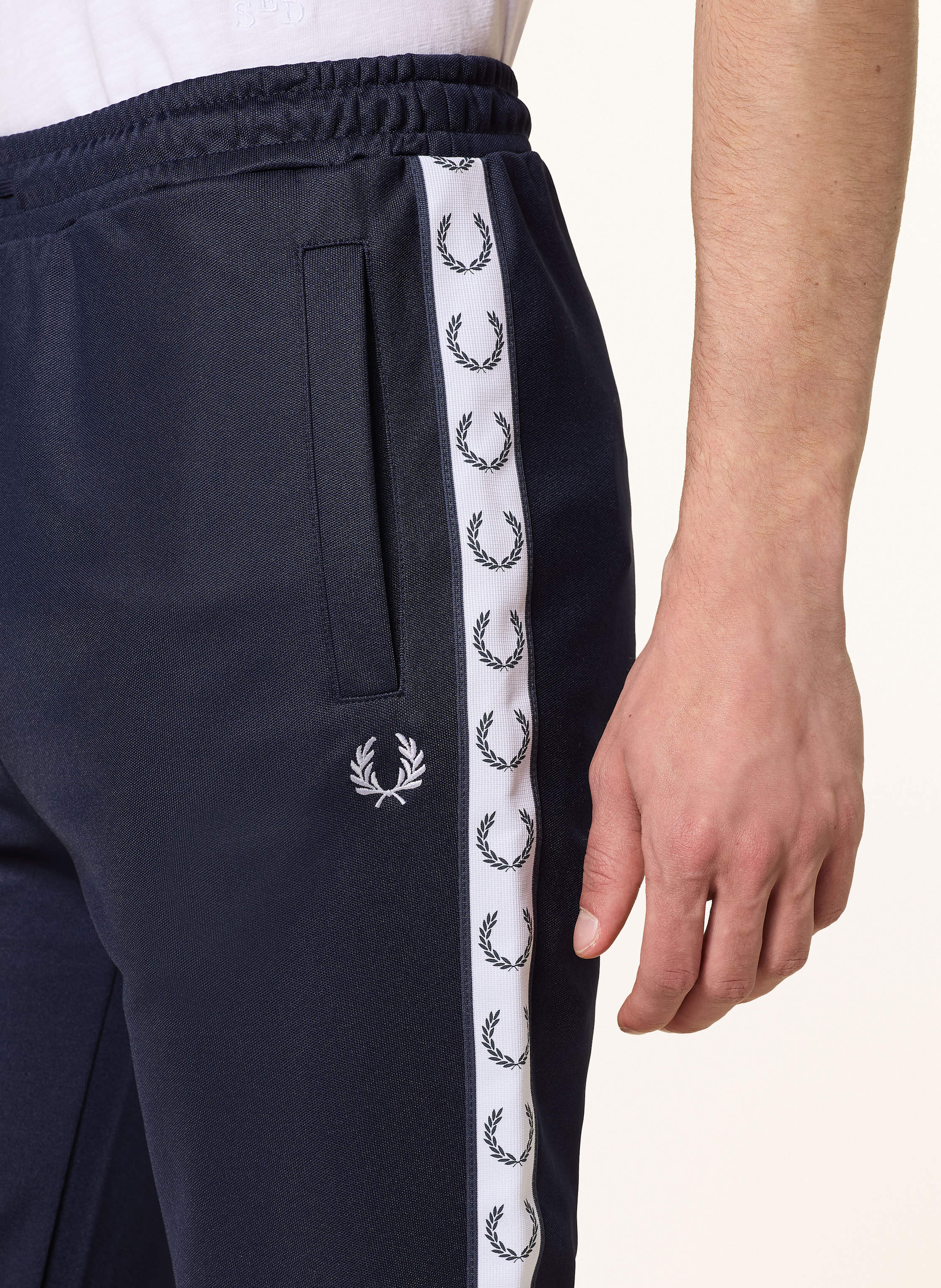 Thumbnail - Fred Perry Track Pants Mit Galonstreifen blau