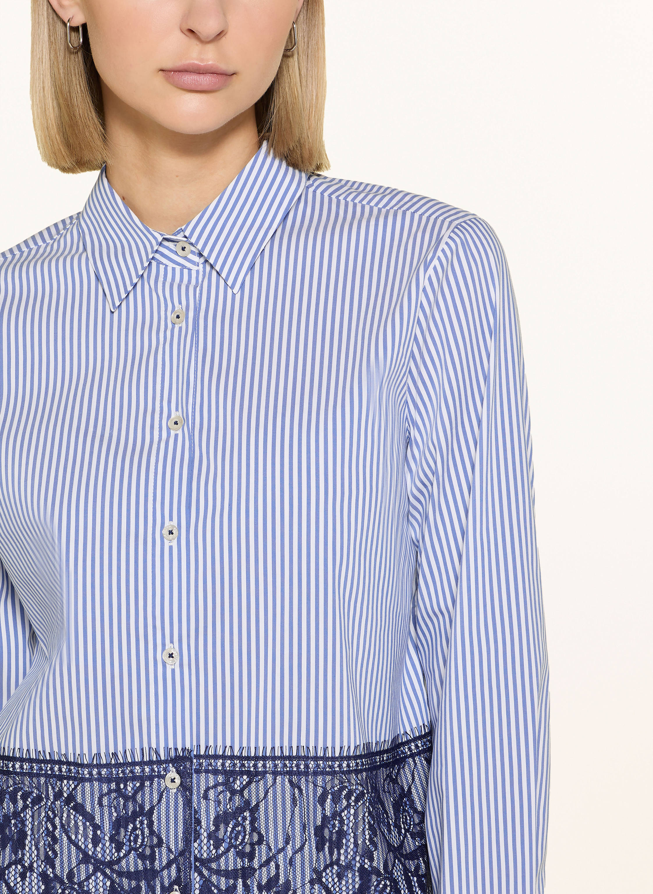 Thumbnail - Emily Van Den Bergh Hemdbluse Mit Spitze blau